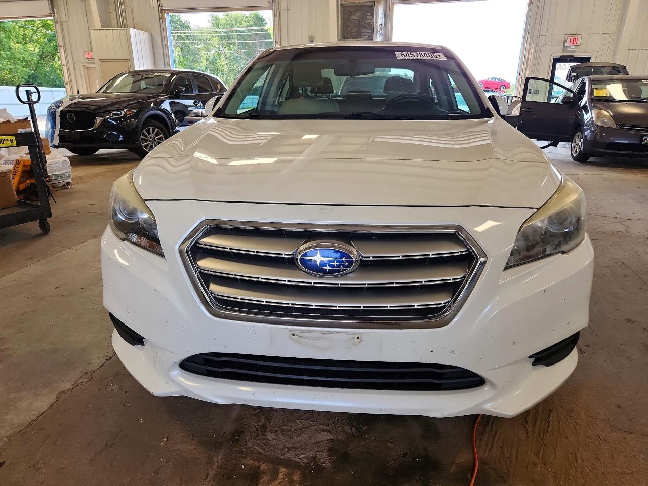 2015 Subaru Legacy 2.5i Premium White vin: 4S3BNBC61F3022215