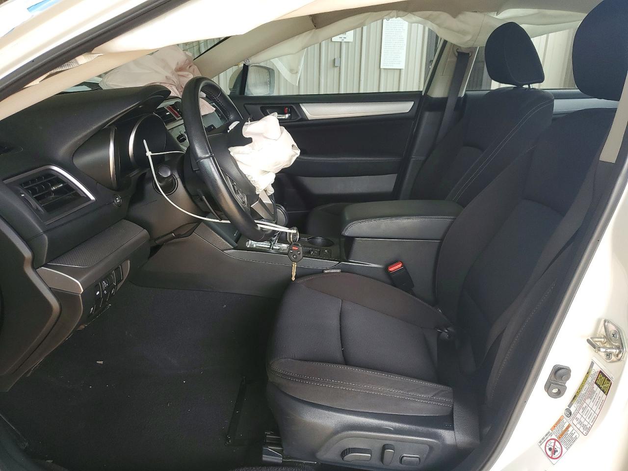 2016 Subaru Legacy 2.5i Premium White vin: 4S3BNBC62G3063602