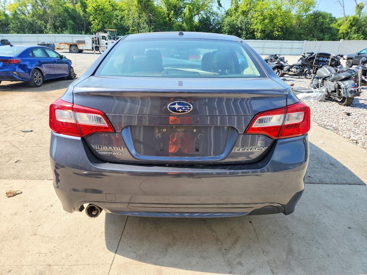 2015 Subaru Legacy 2.5i Premium Gray vin: 4S3BNBC64F3050011