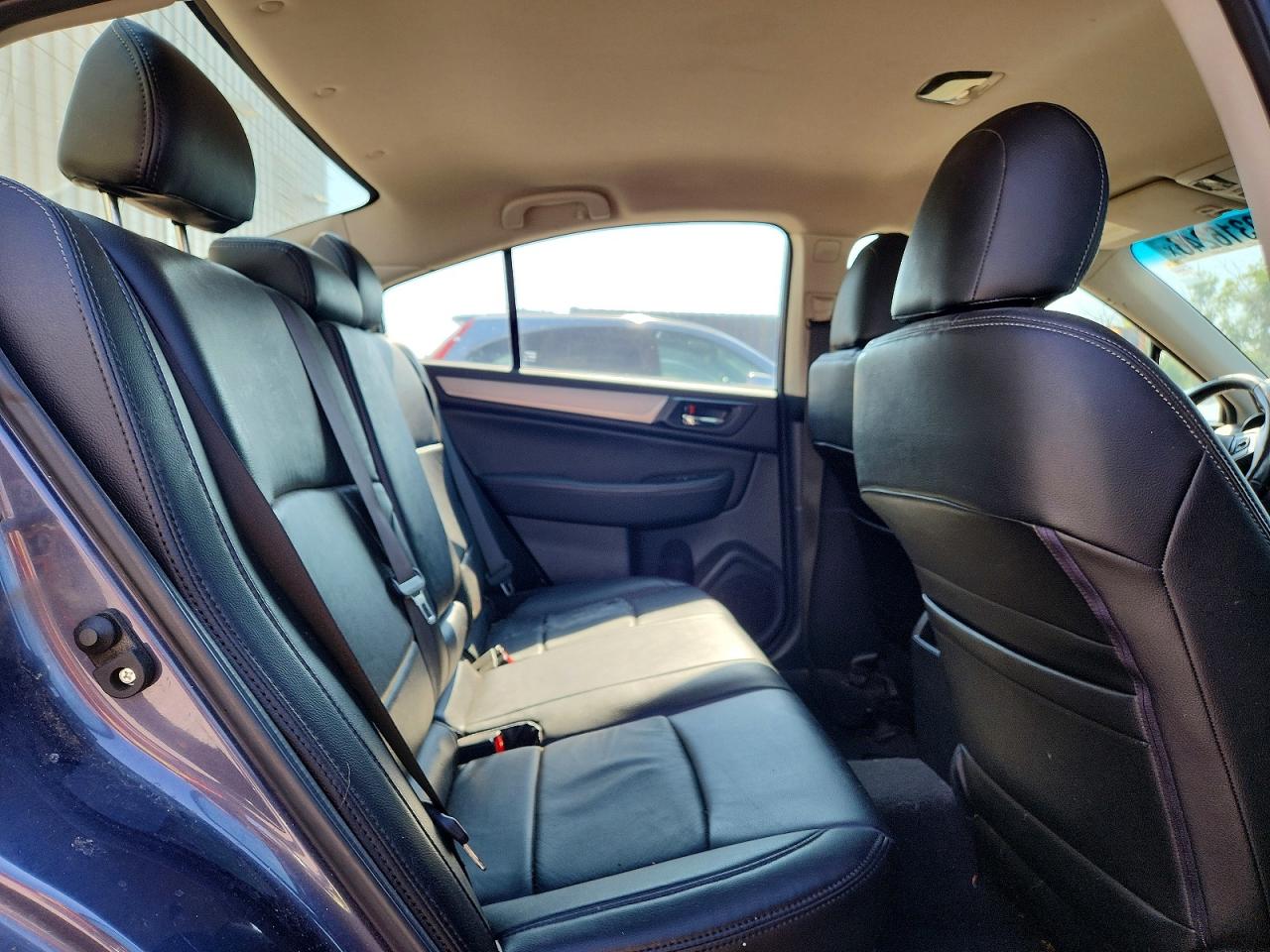 2015 Subaru Legacy 2.5i Premium Gray vin: 4S3BNBC64F3050011