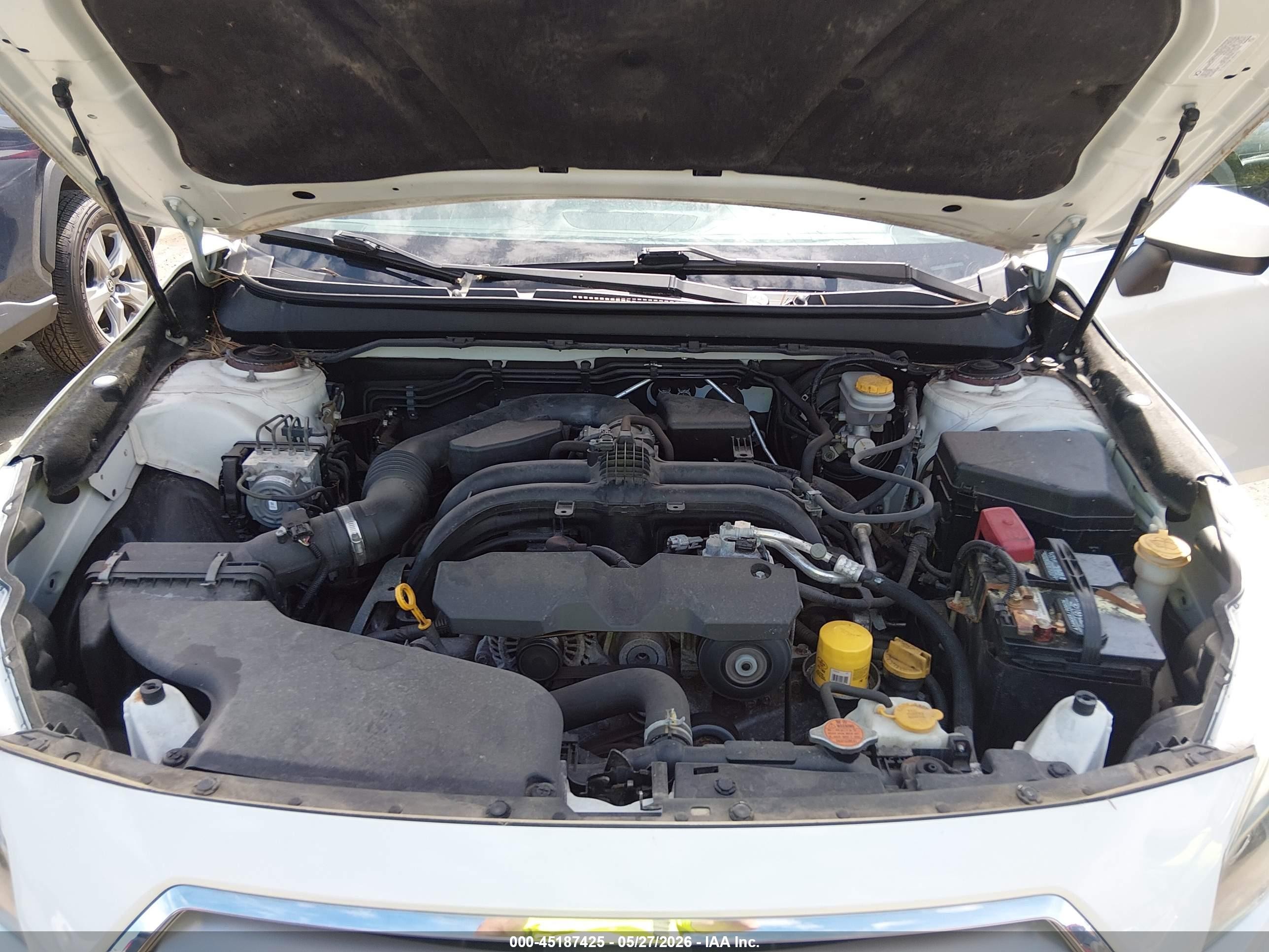 2015 Subaru Legacy 2.5i Premium White vin: 4S3BNBC67F3012840