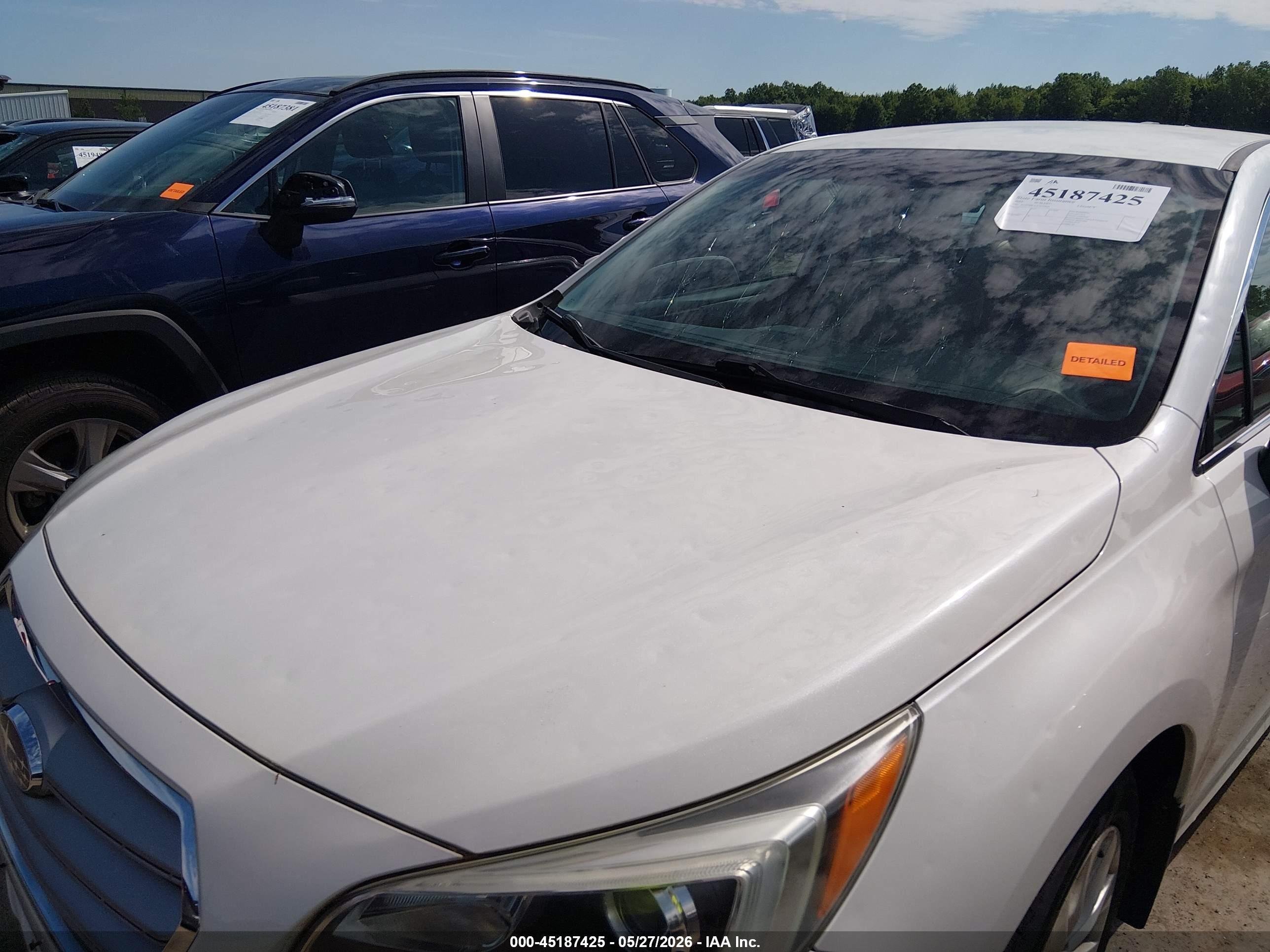 2015 Subaru Legacy 2.5i Premium White vin: 4S3BNBC67F3012840