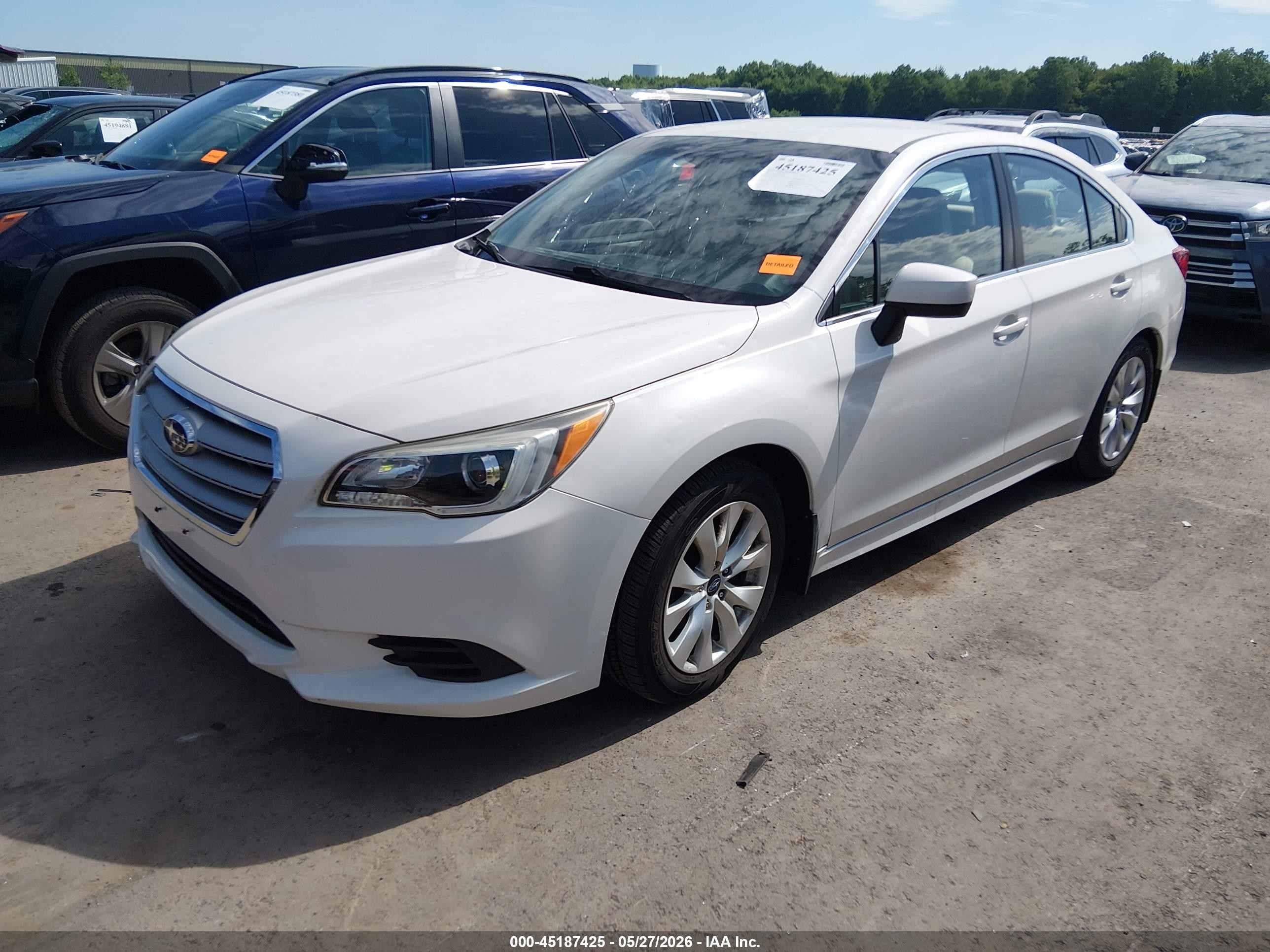 2015 Subaru Legacy 2.5i Premium White vin: 4S3BNBC67F3012840