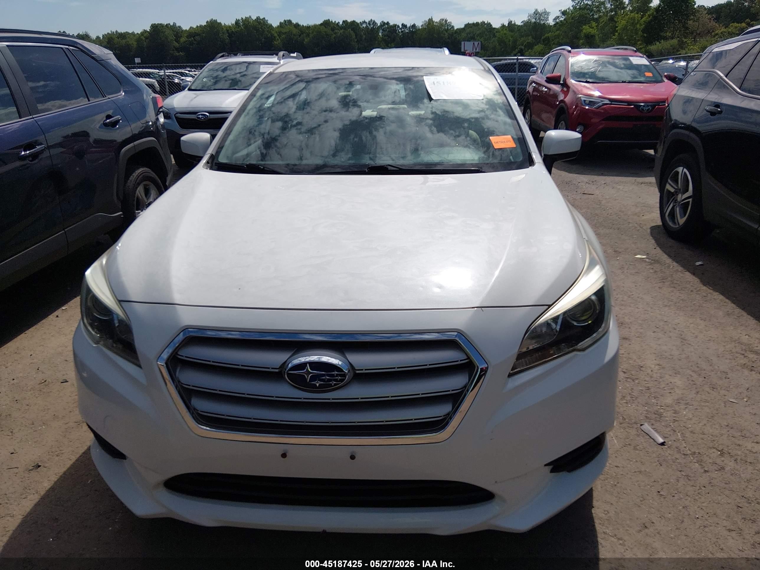 2015 Subaru Legacy 2.5i Premium White vin: 4S3BNBC67F3012840