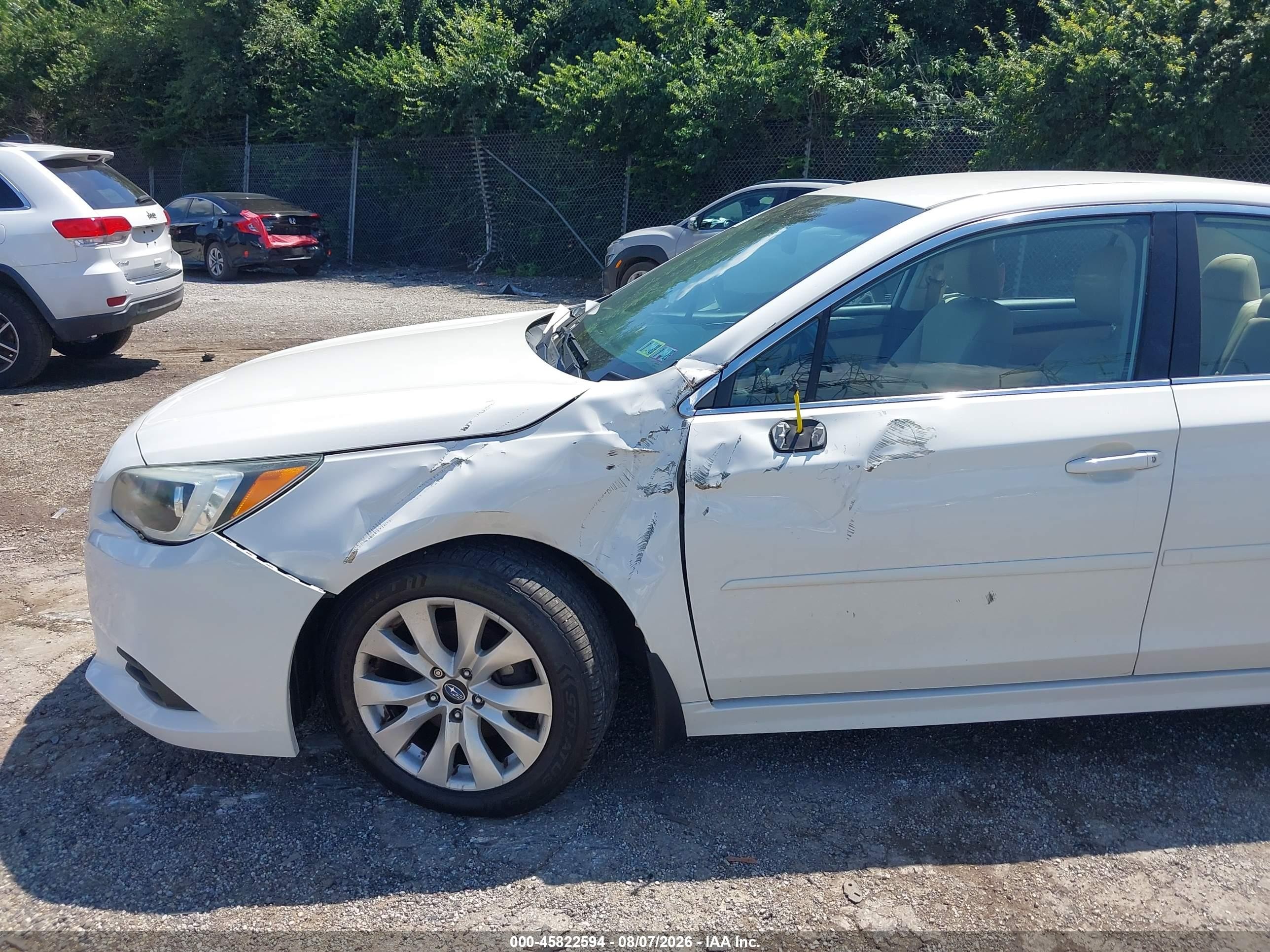 2015 Subaru Legacy 2.5i Premium White vin: 4S3BNBC6XF3012668