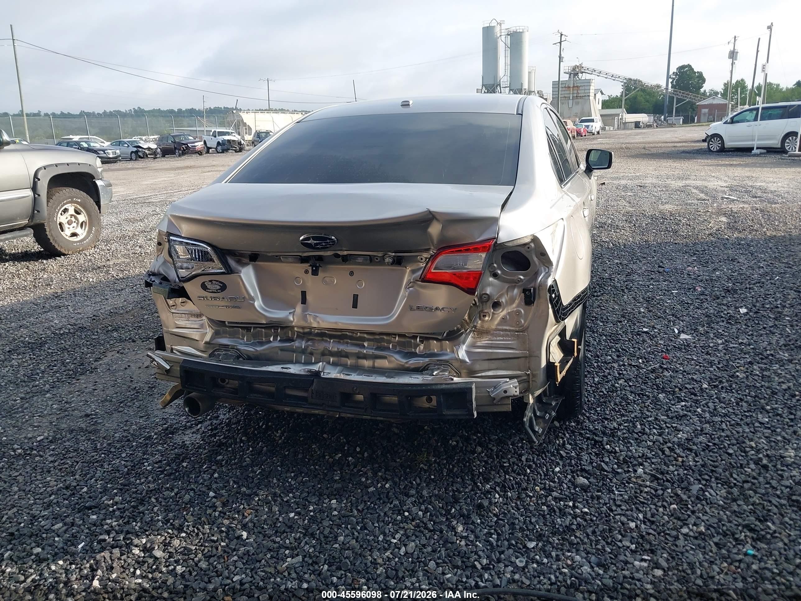 2015 Subaru Legacy 2.5i Premium Champagne vin: 4S3BNBD63F3040066