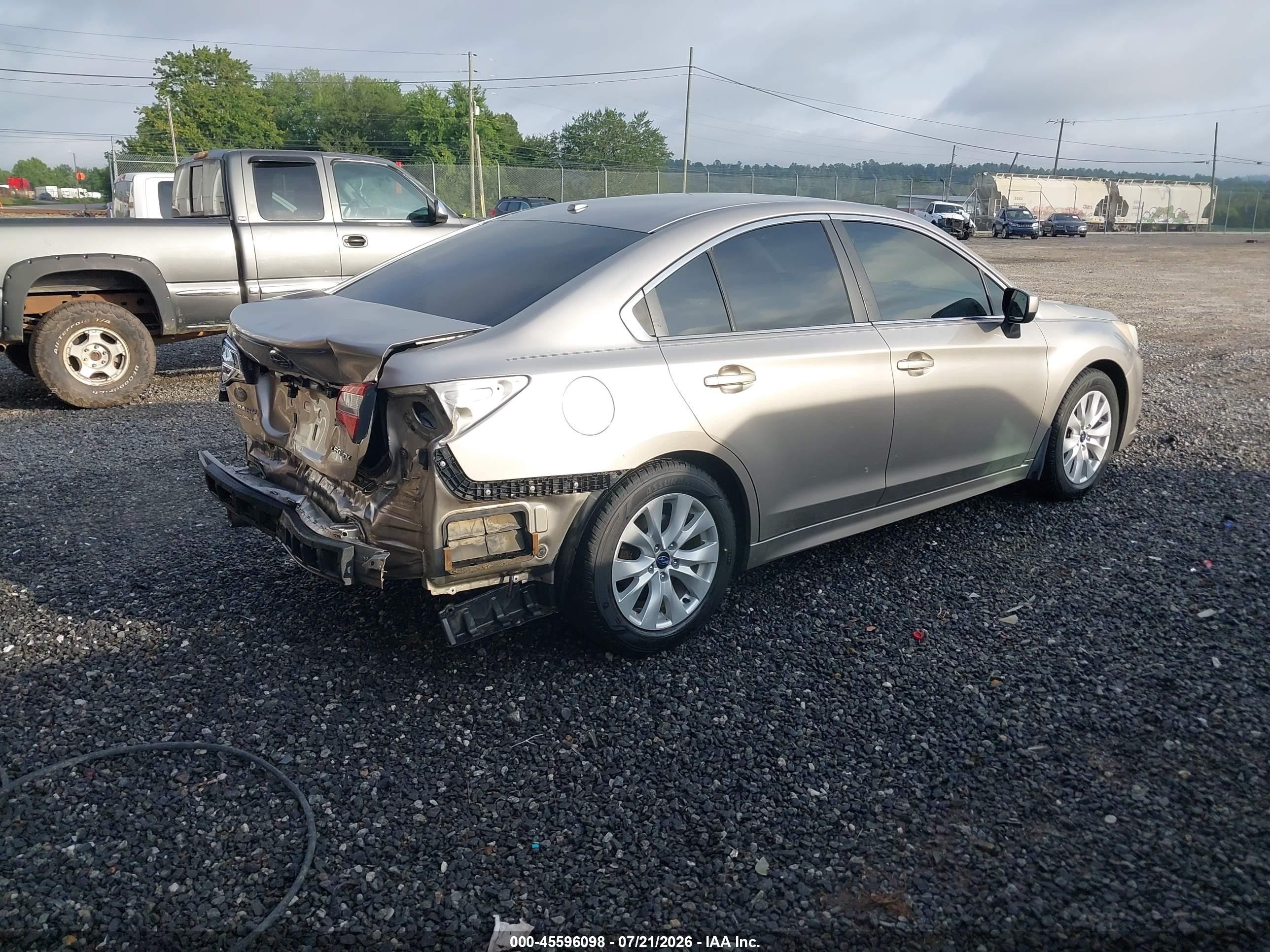 2015 Subaru Legacy 2.5i Premium Champagne vin: 4S3BNBD63F3040066