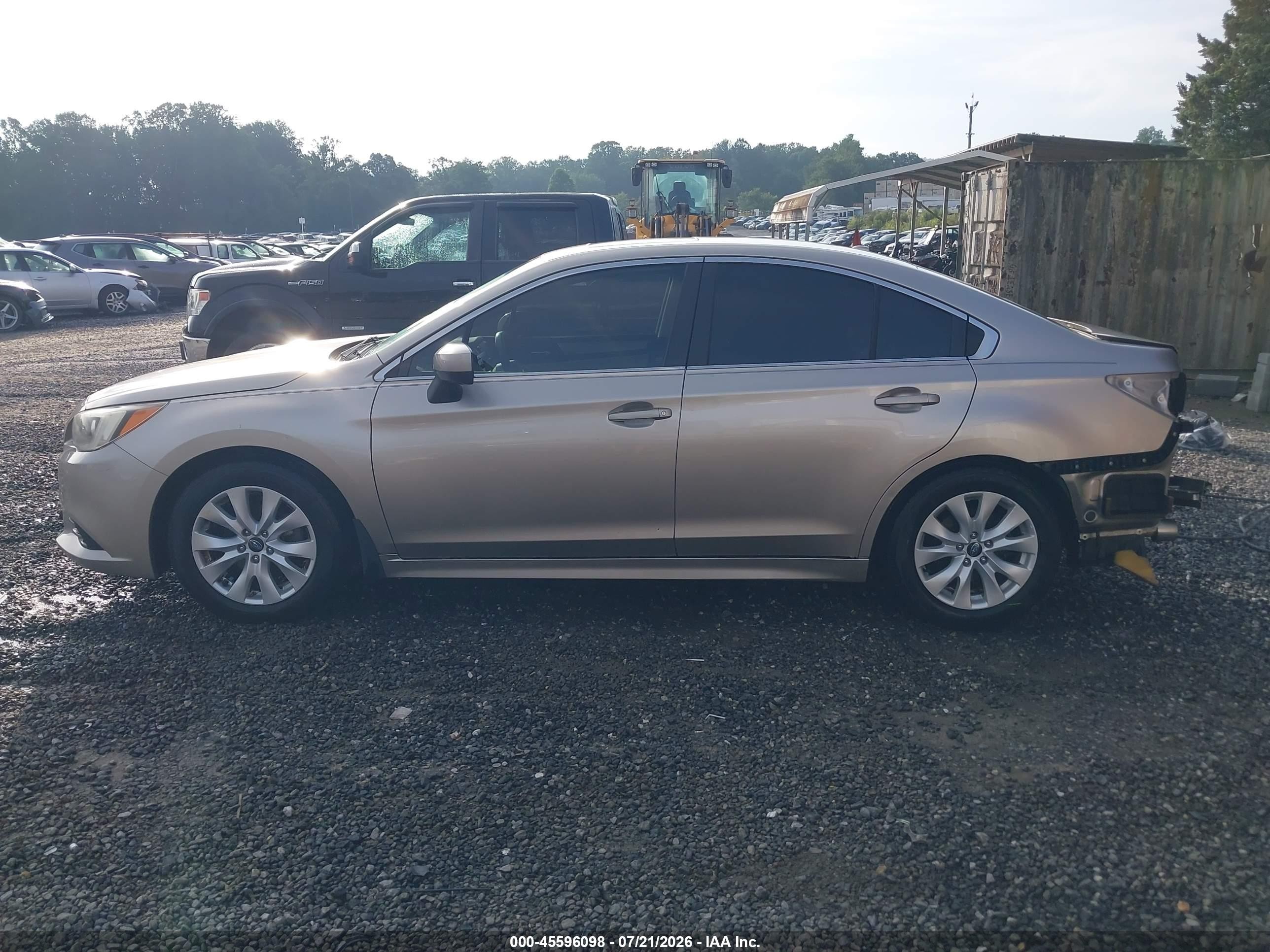 2015 Subaru Legacy 2.5i Premium Champagne vin: 4S3BNBD63F3040066