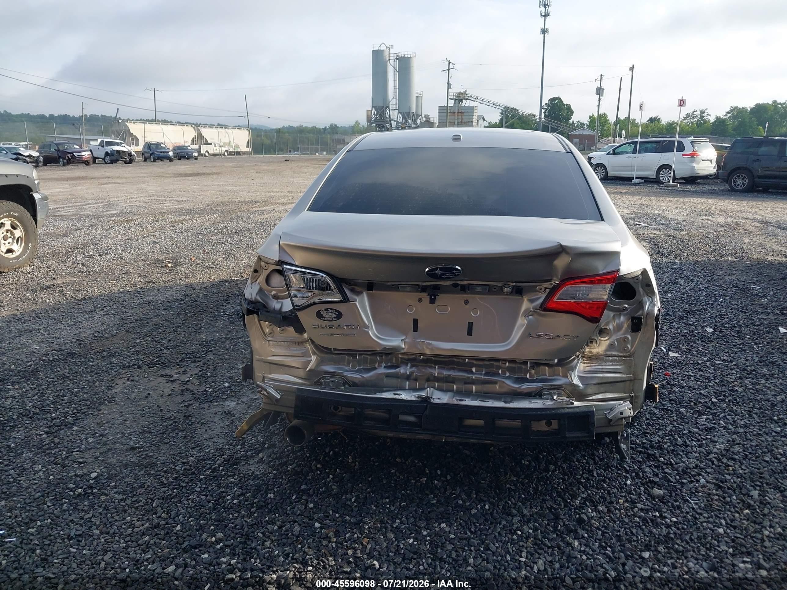 2015 Subaru Legacy 2.5i Premium Champagne vin: 4S3BNBD63F3040066