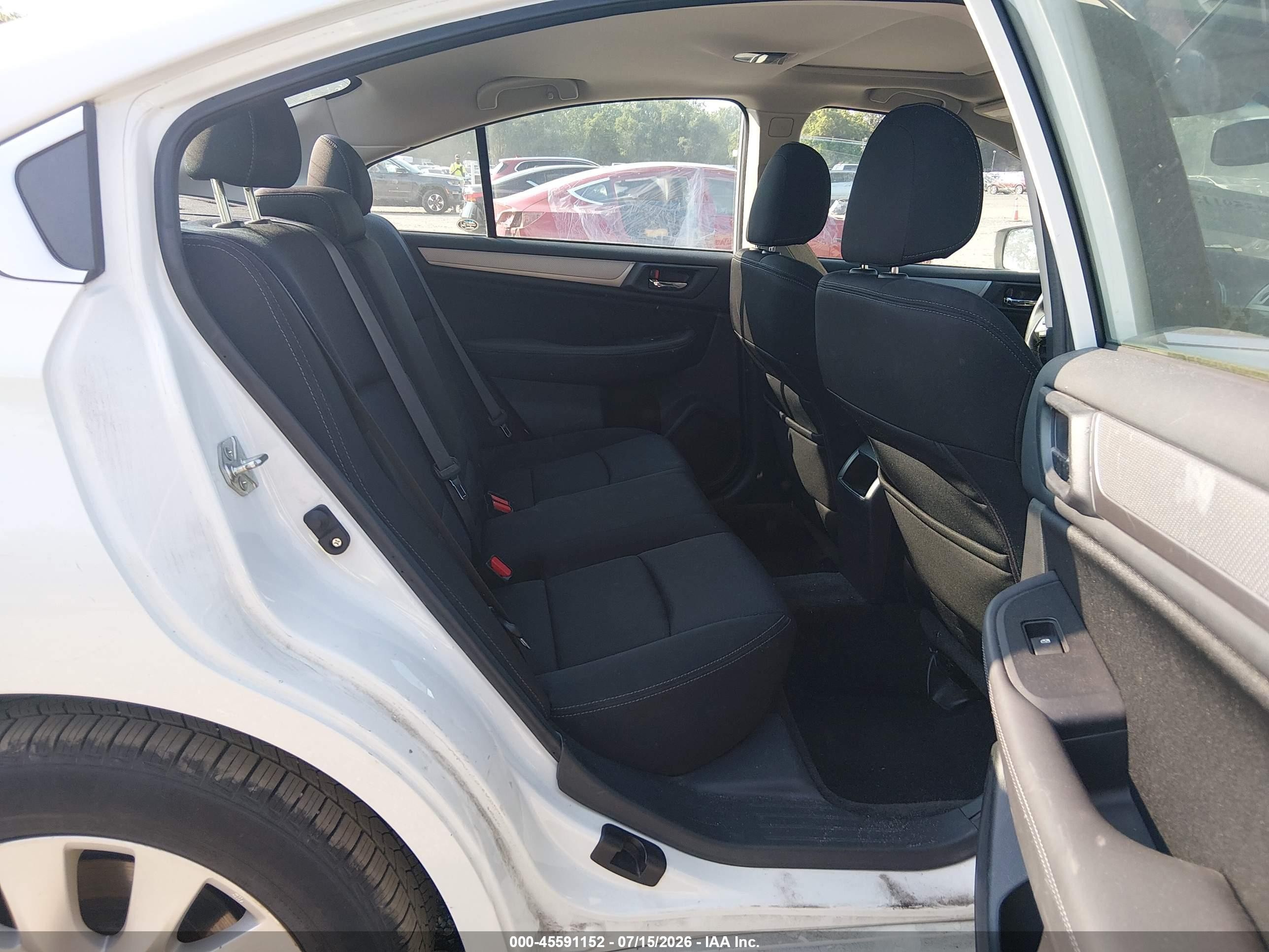 2015 Subaru Legacy 2.5i Premium White vin: 4S3BNBD64F3005200