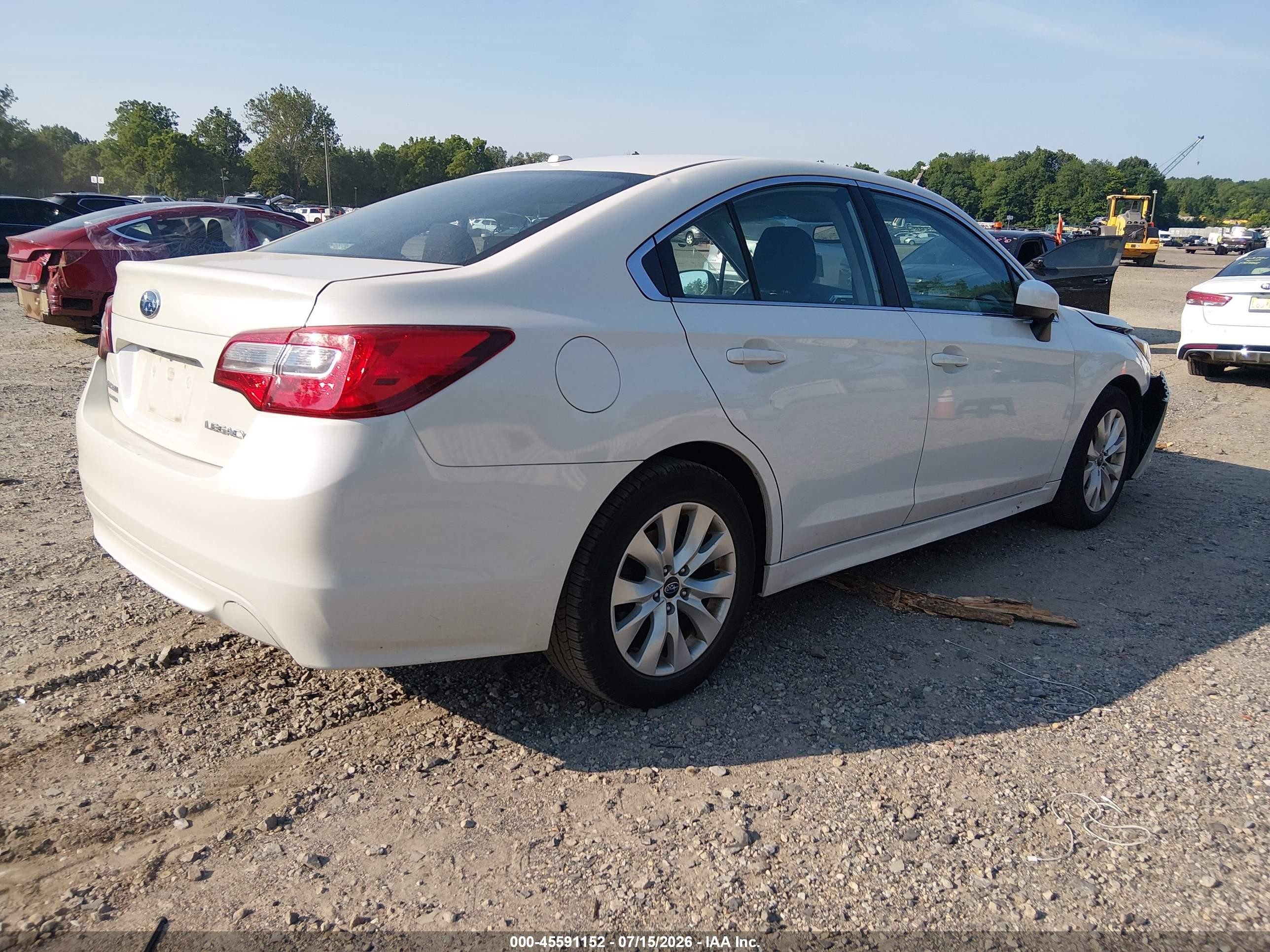 2015 Subaru Legacy 2.5i Premium White vin: 4S3BNBD64F3005200