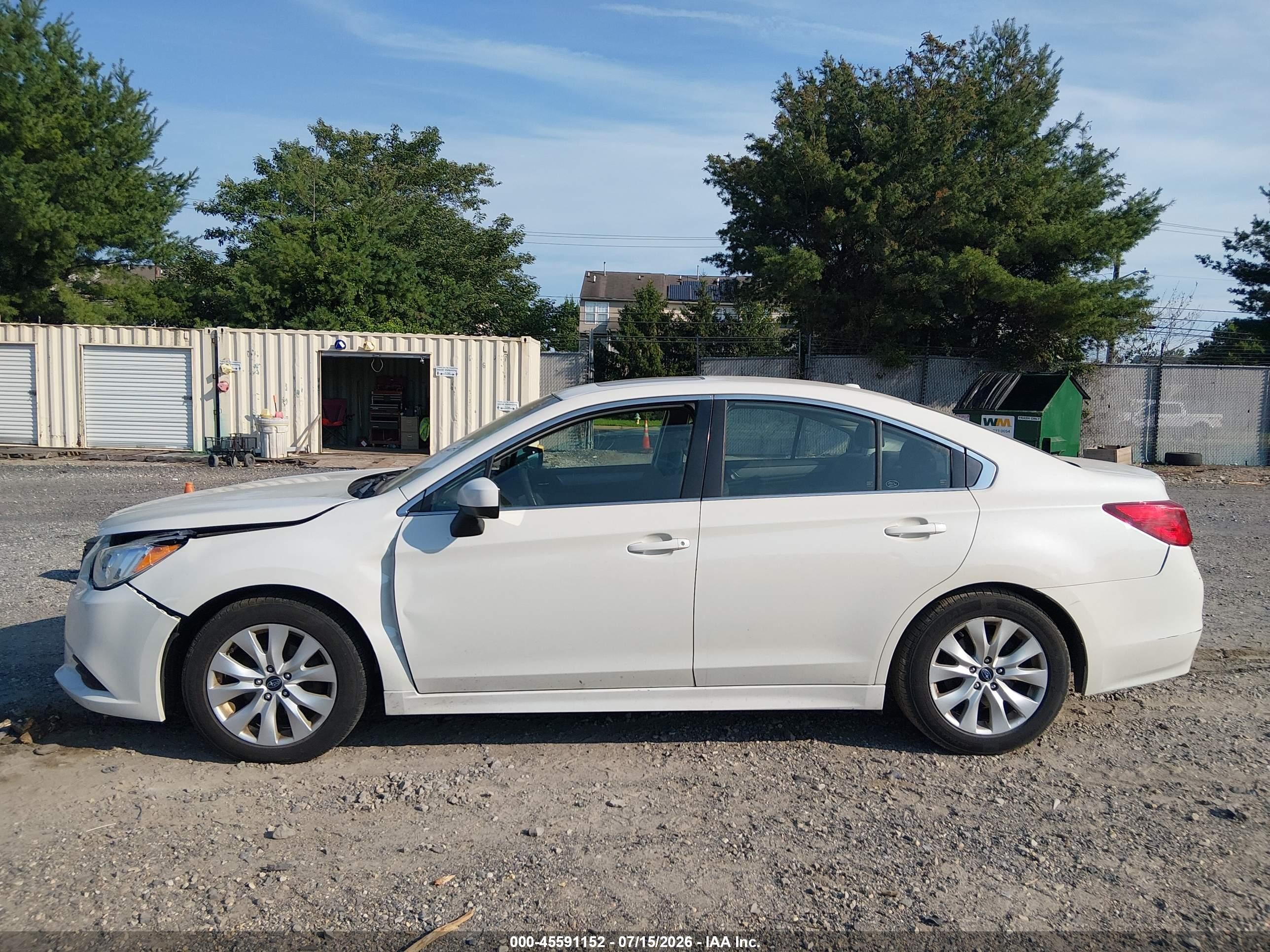 2015 Subaru Legacy 2.5i Premium White vin: 4S3BNBD64F3005200