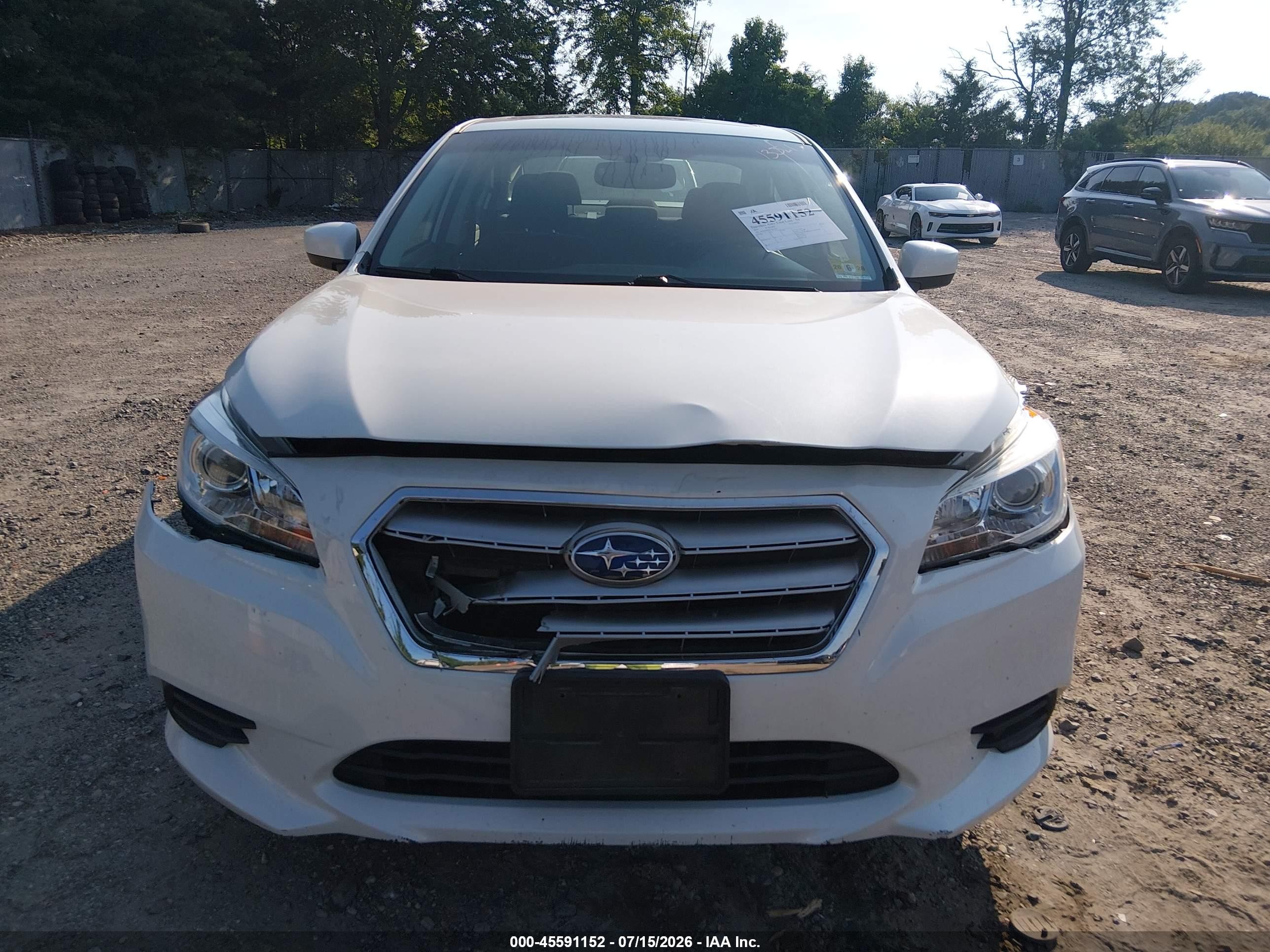 2015 Subaru Legacy 2.5i Premium White vin: 4S3BNBD64F3005200