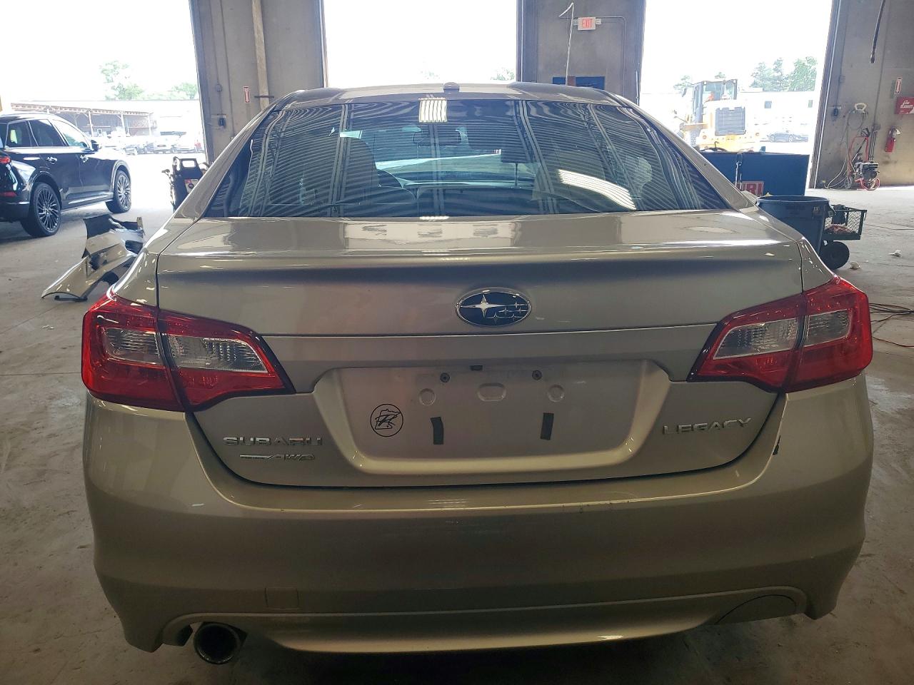 2015 Subaru Legacy 2.5i Premium Tan vin: 4S3BNBD64F3071617