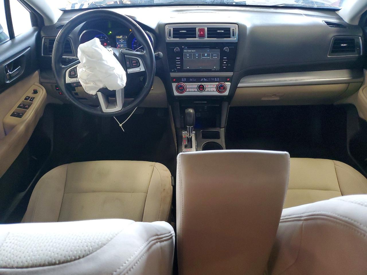 2015 Subaru Legacy 2.5i Premium Tan vin: 4S3BNBD64F3071617