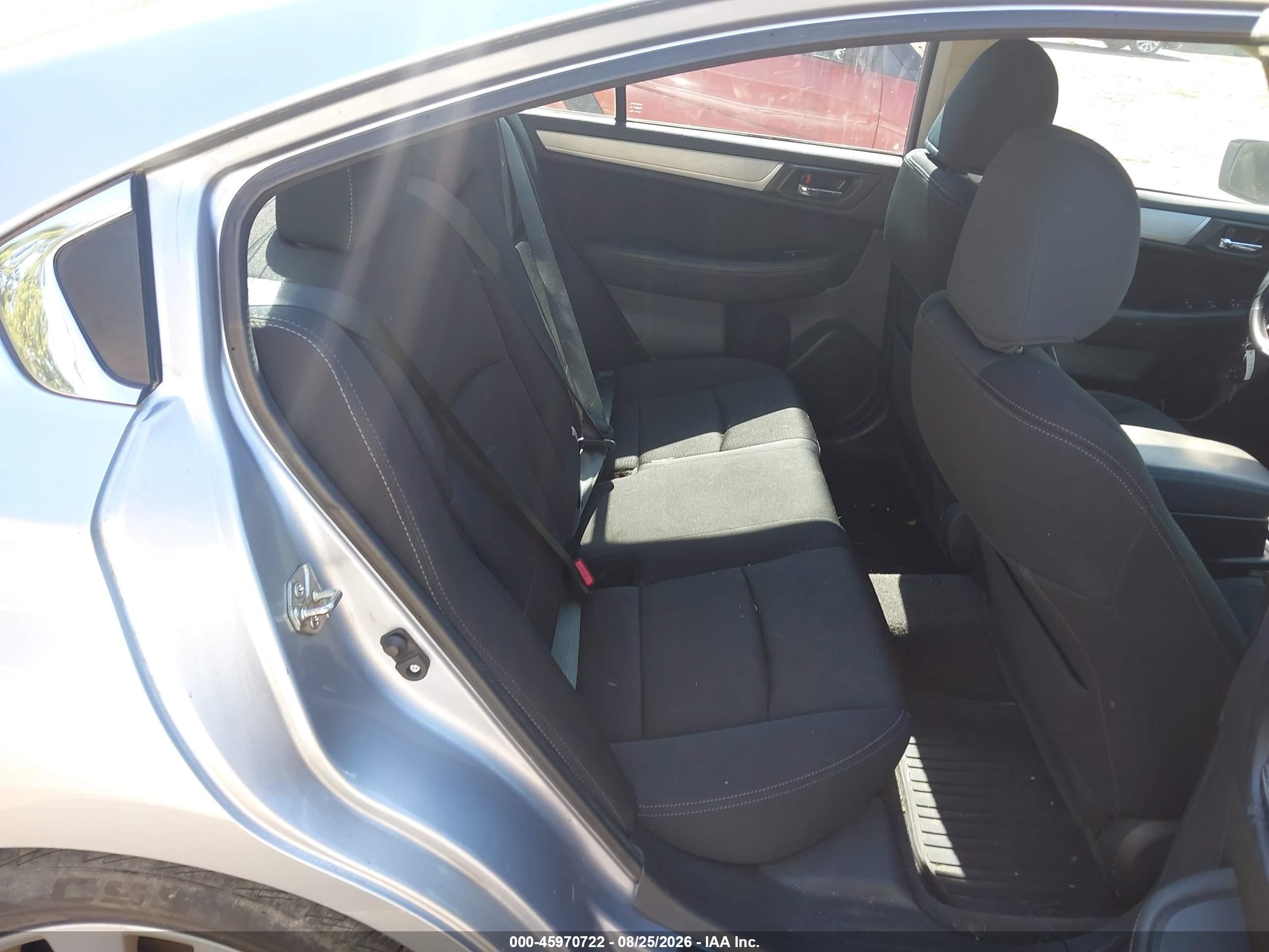 2015 Subaru Legacy 2.5i Premium Silver vin: 4S3BNBD65F3026914