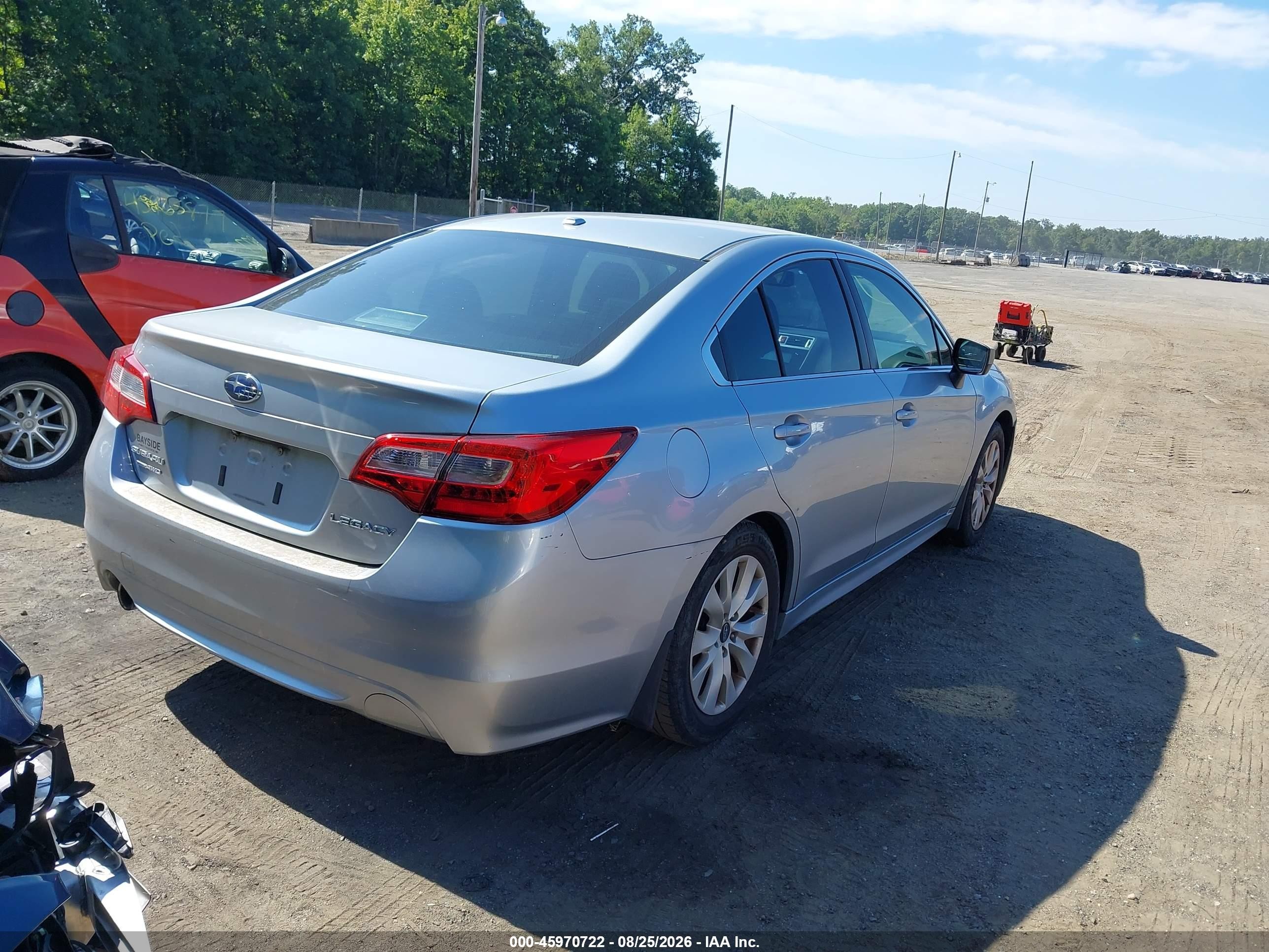 2015 Subaru Legacy 2.5i Premium Silver vin: 4S3BNBD65F3026914