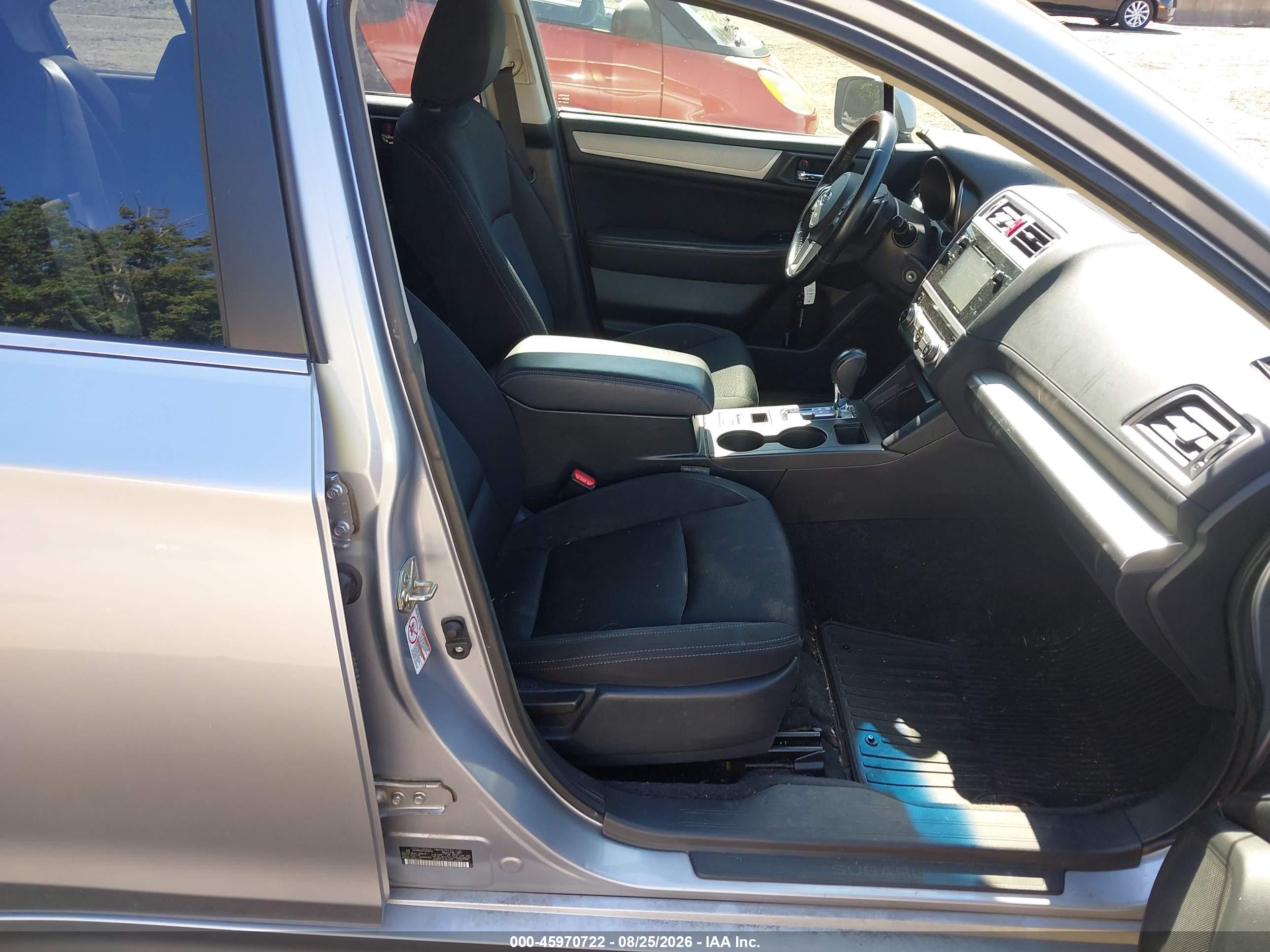 2015 Subaru Legacy 2.5i Premium Silver vin: 4S3BNBD65F3026914