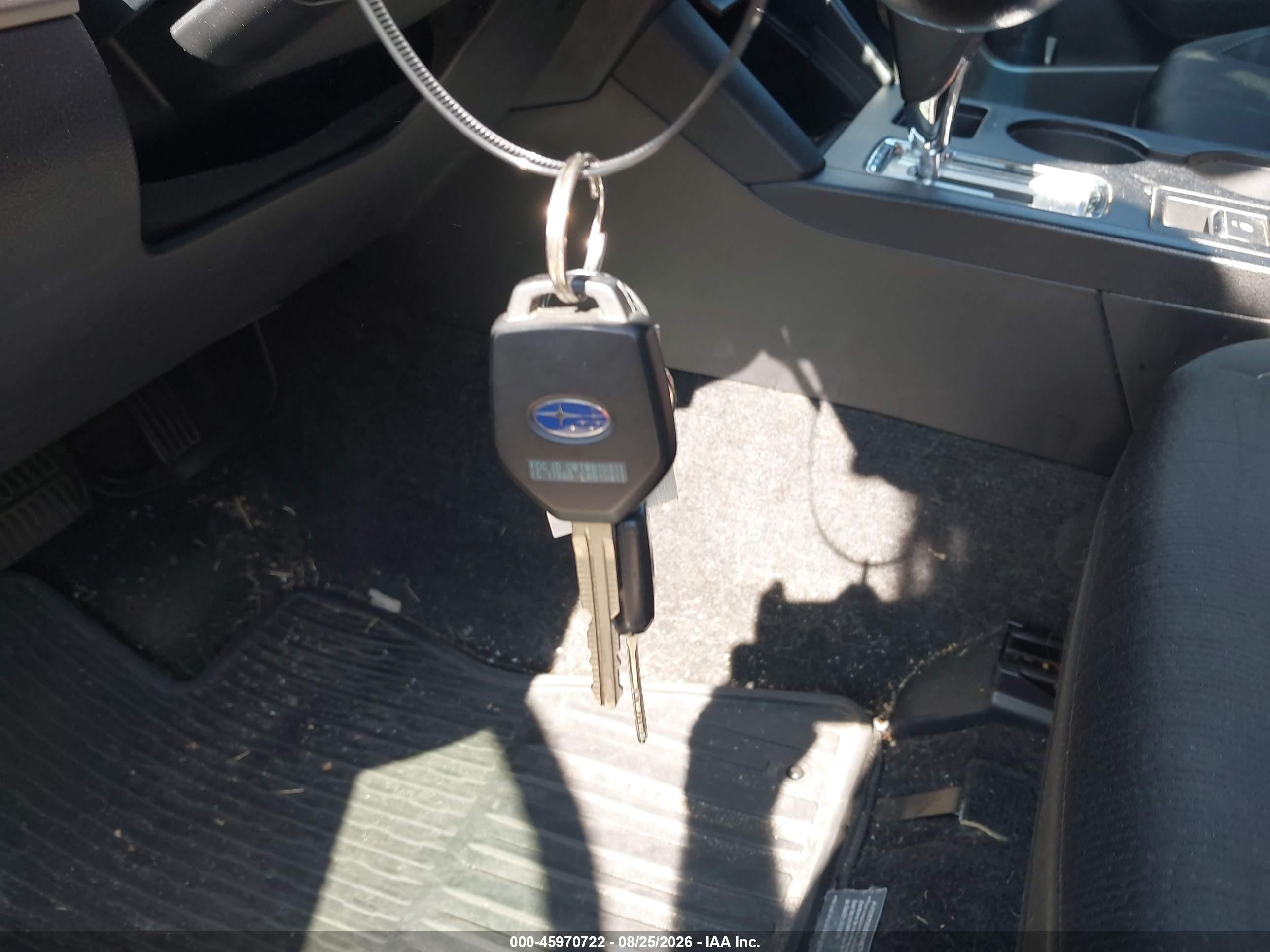 2015 Subaru Legacy 2.5i Premium Silver vin: 4S3BNBD65F3026914