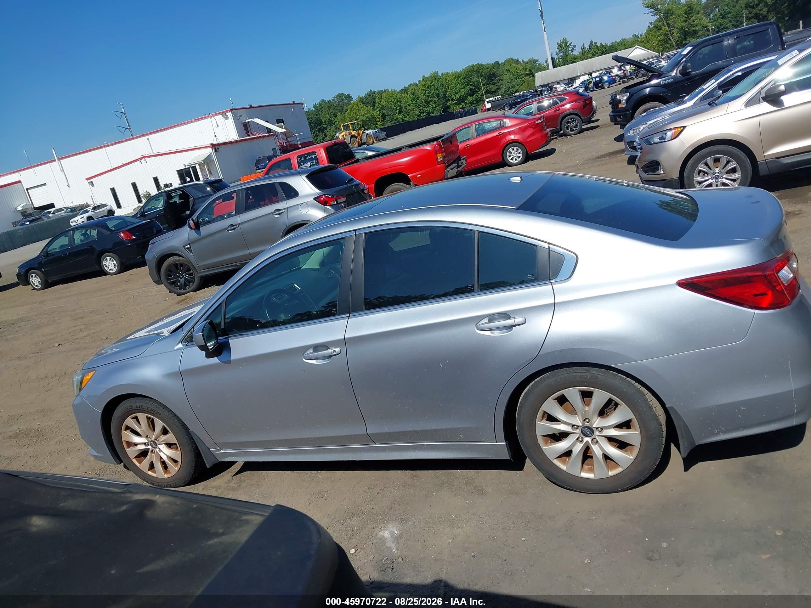 2015 Subaru Legacy 2.5i Premium Silver vin: 4S3BNBD65F3026914