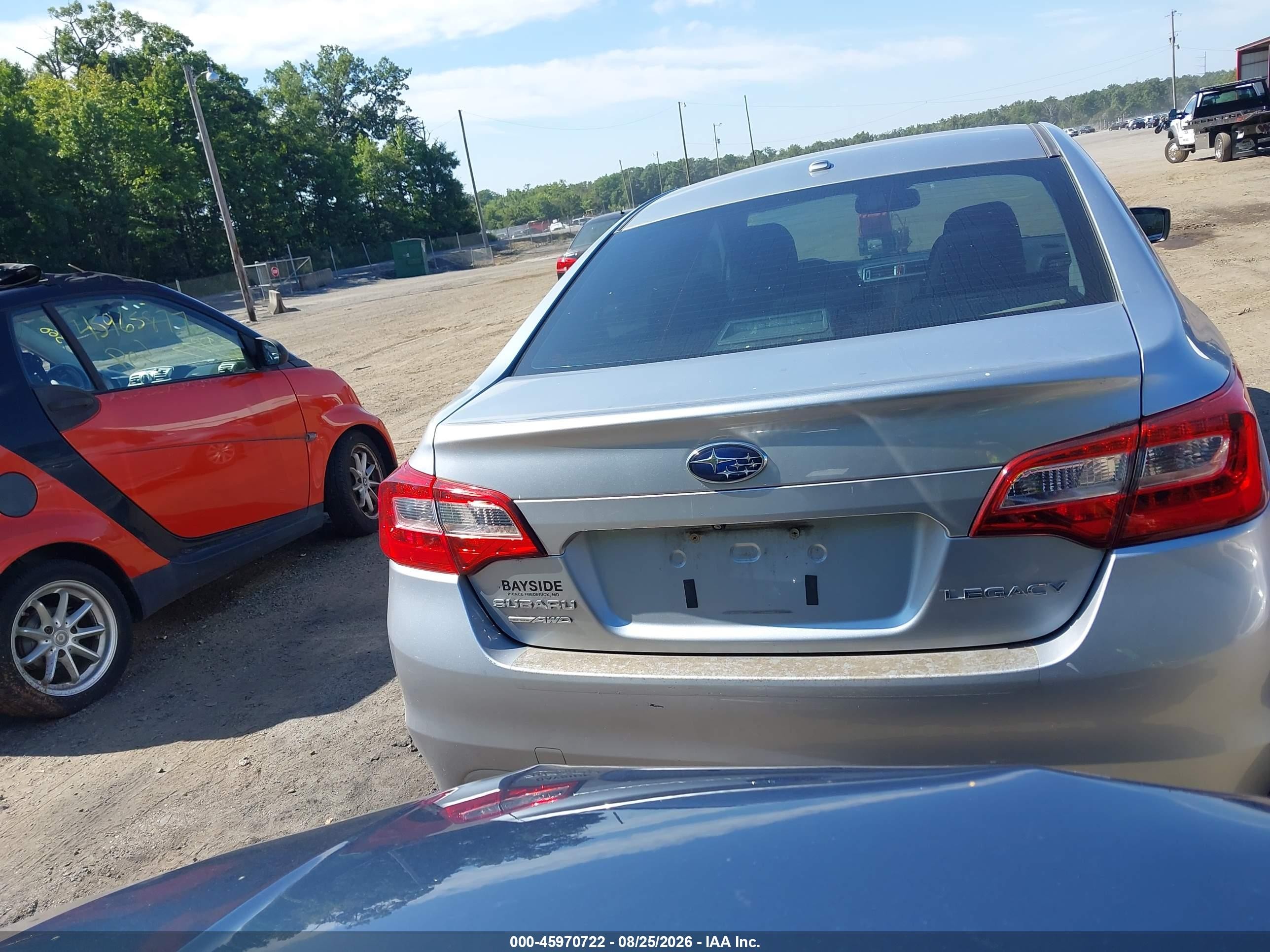 2015 Subaru Legacy 2.5i Premium Silver vin: 4S3BNBD65F3026914