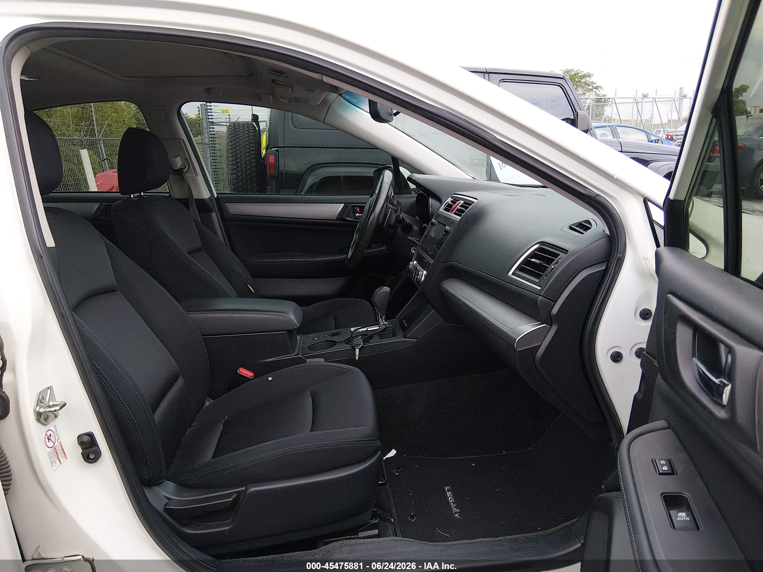 2015 Subaru Legacy 2.5i Premium White vin: 4S3BNBD6XF3023166
