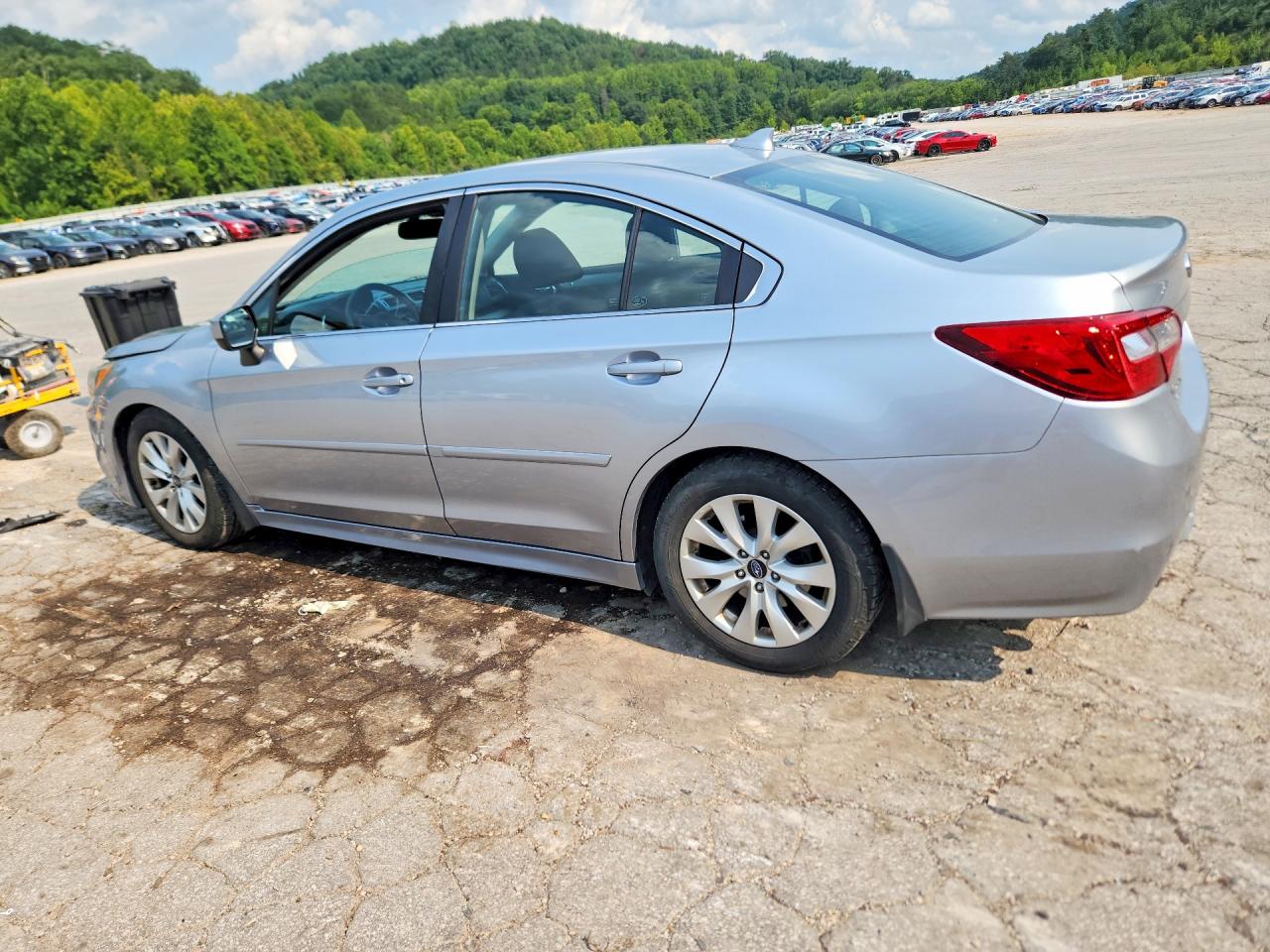 2016 Subaru Legacy 2.5i Premium Silver vin: 4S3BNBD6XG3018969