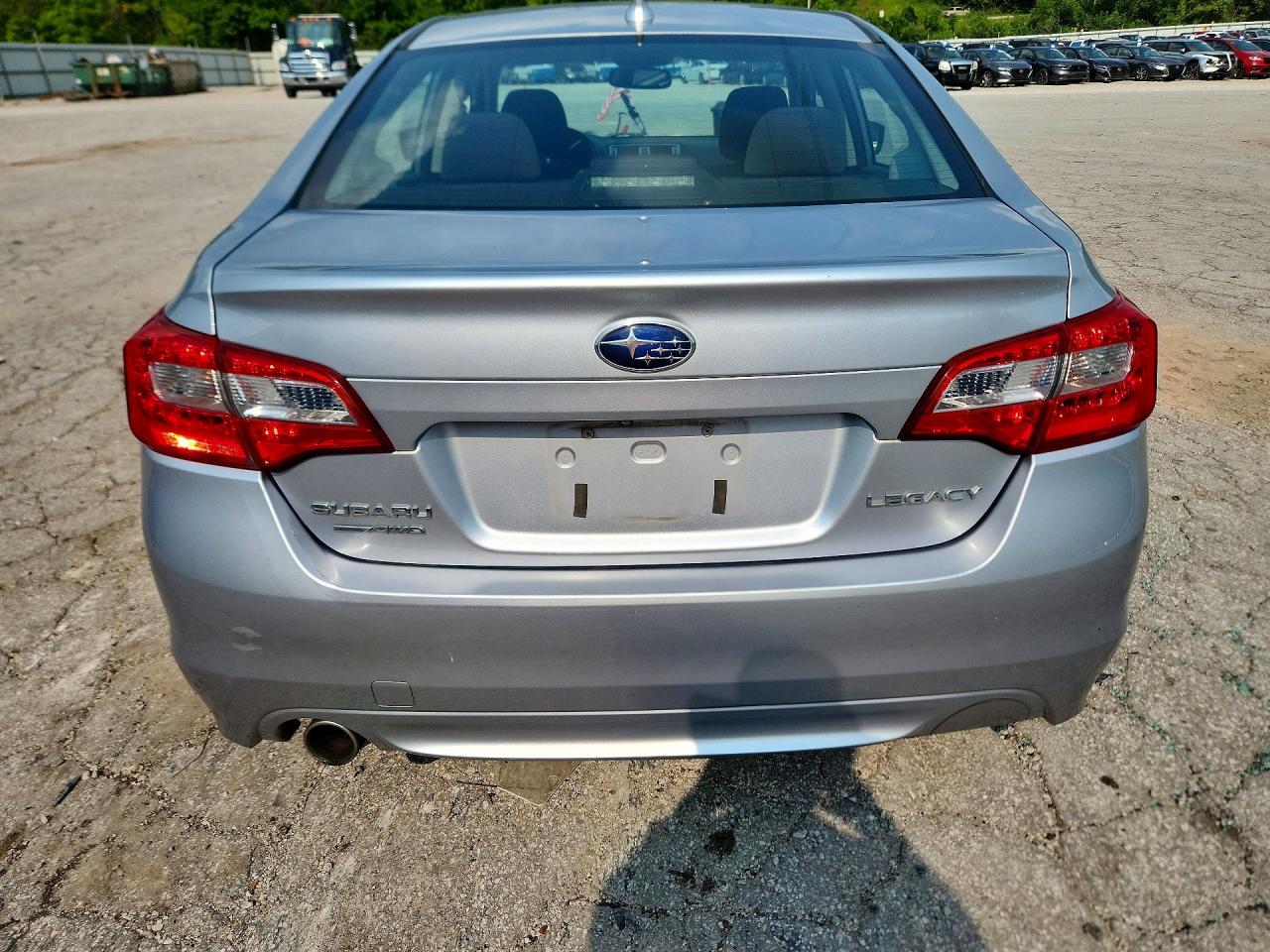 2016 Subaru Legacy 2.5i Premium Silver vin: 4S3BNBD6XG3018969