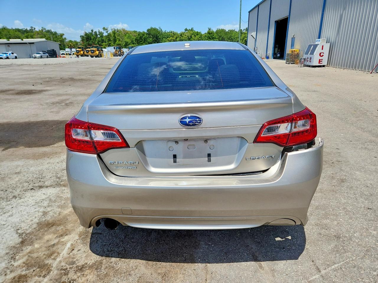 2015 Subaru Legacy 2.5i Premium Tan vin: 4S3BNBE61F3022566