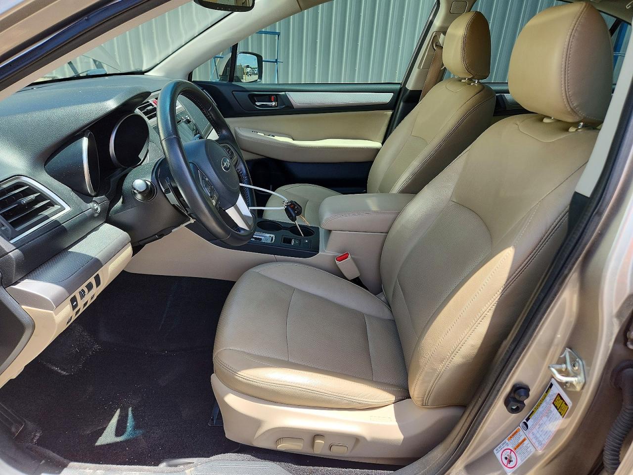 2015 Subaru Legacy 2.5i Premium Tan vin: 4S3BNBE61F3022566