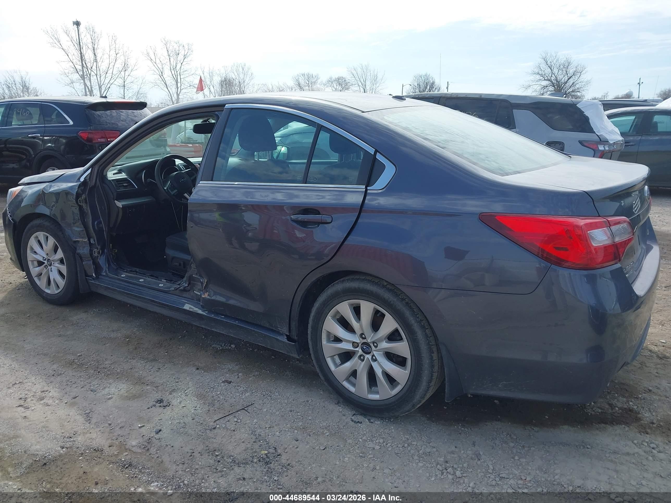 2015 Subaru Legacy 2.5i Premium Gray vin: 4S3BNBE62F3015660