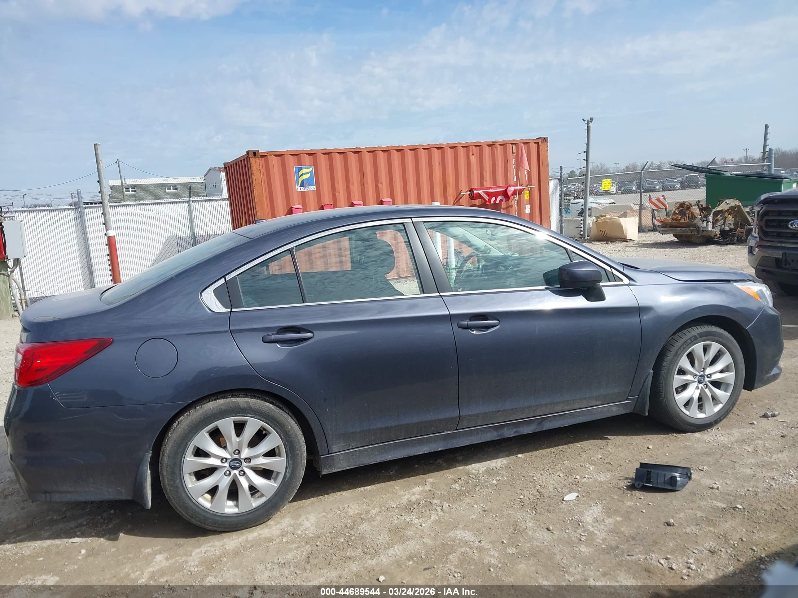 2015 Subaru Legacy 2.5i Premium Gray vin: 4S3BNBE62F3015660