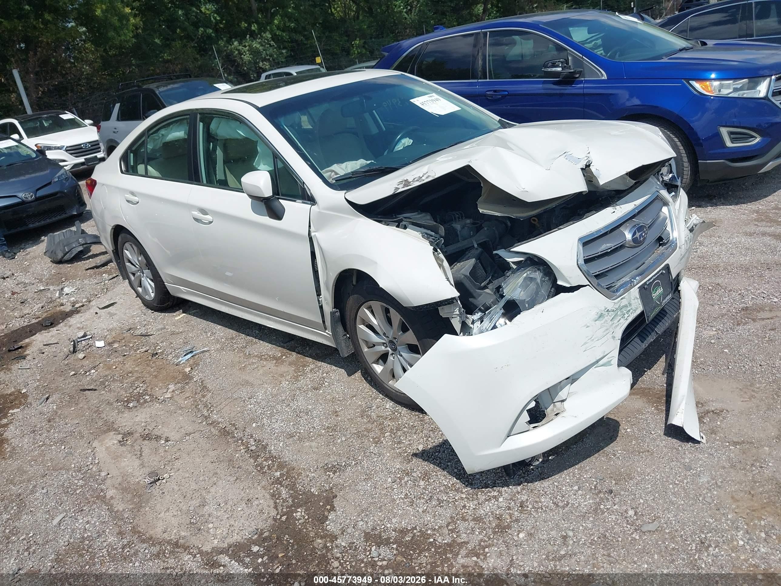 2015 Subaru Legacy 2.5i Premium Белый vin: 4S3BNBE63F3014758