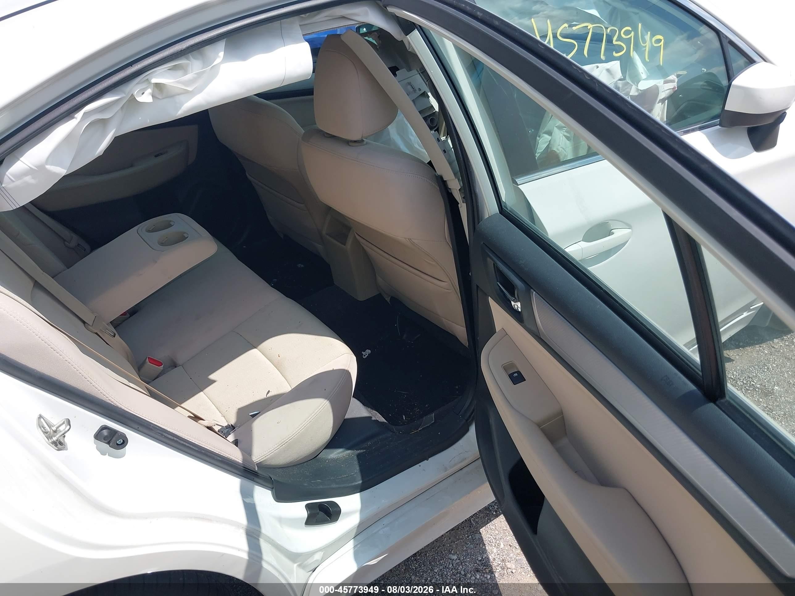 2015 Subaru Legacy 2.5i Premium Белый vin: 4S3BNBE63F3014758