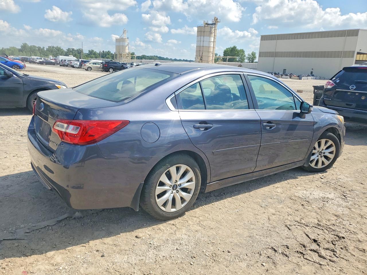 2015 Subaru Legacy 2.5i Premium Gray vin: 4S3BNBF63F3072142
