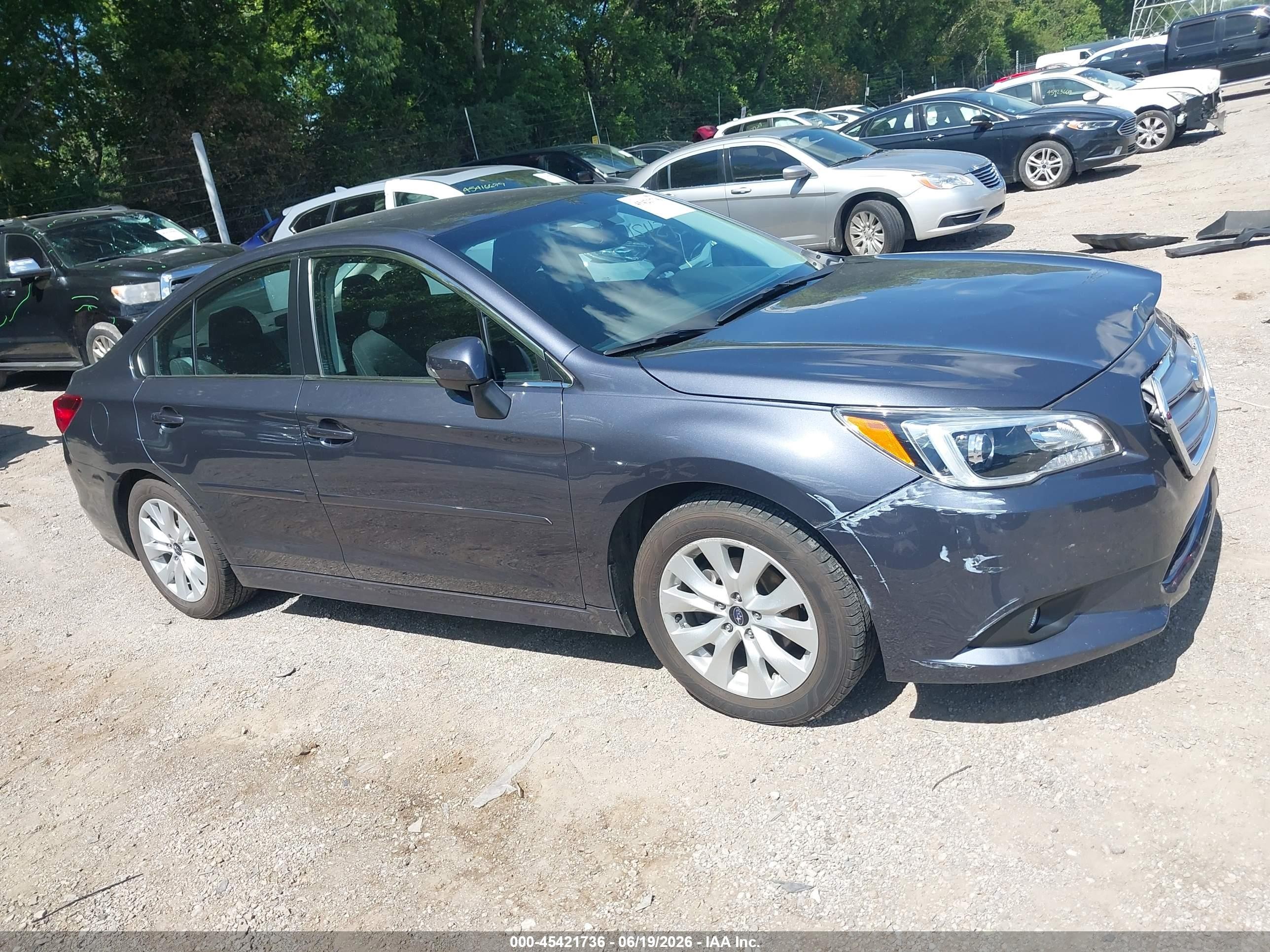 2015 Subaru Legacy 2.5i Premium Gray vin: 4S3BNBF65F3026764