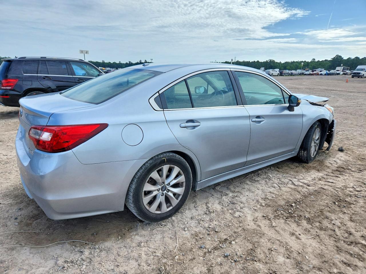 2015 Subaru Legacy 2.5i Premium Silver vin: 4S3BNBF67F3056378