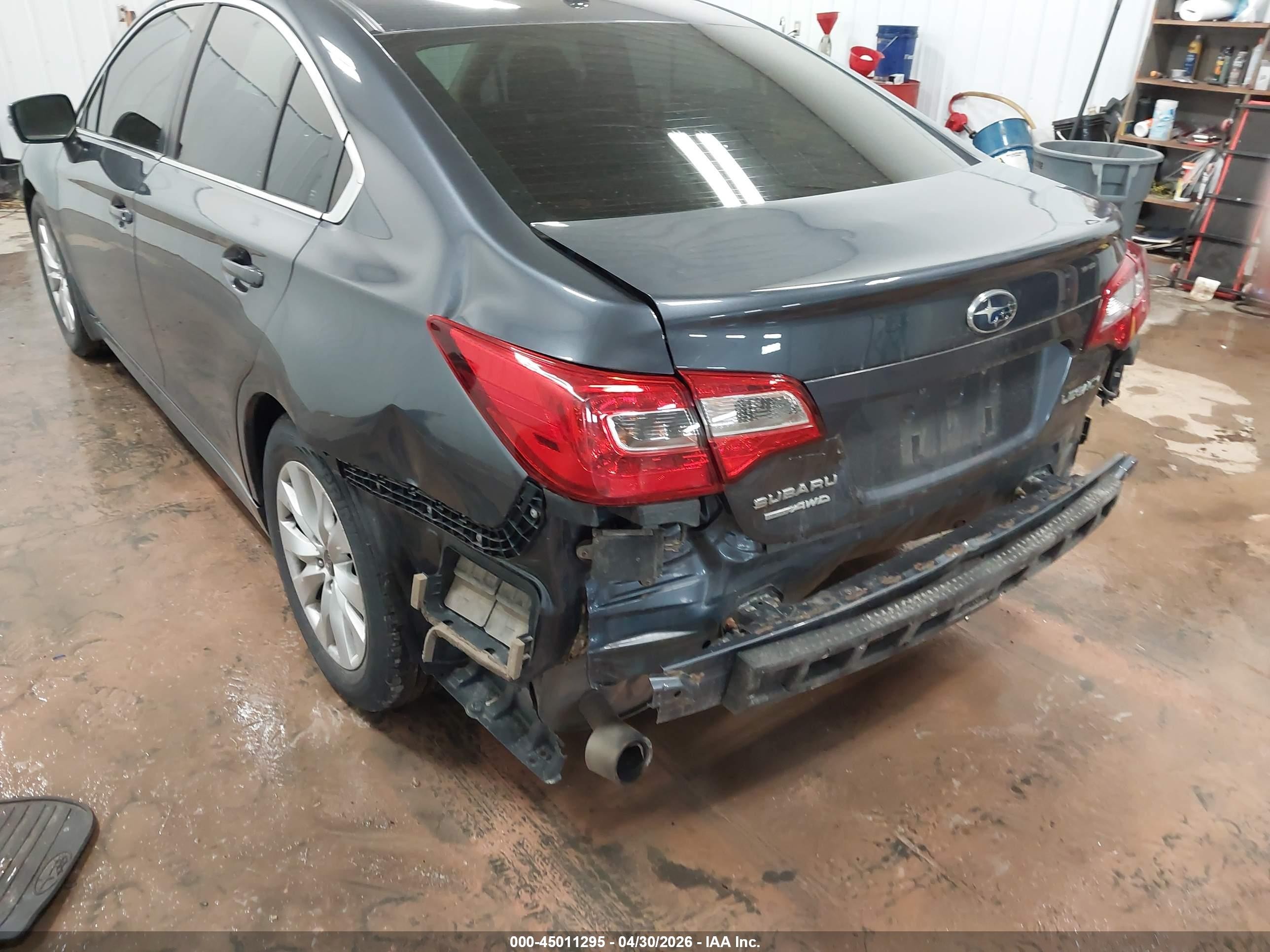 2015 Subaru Legacy 2.5i Premium Blue vin: 4S3BNBF69F3068628