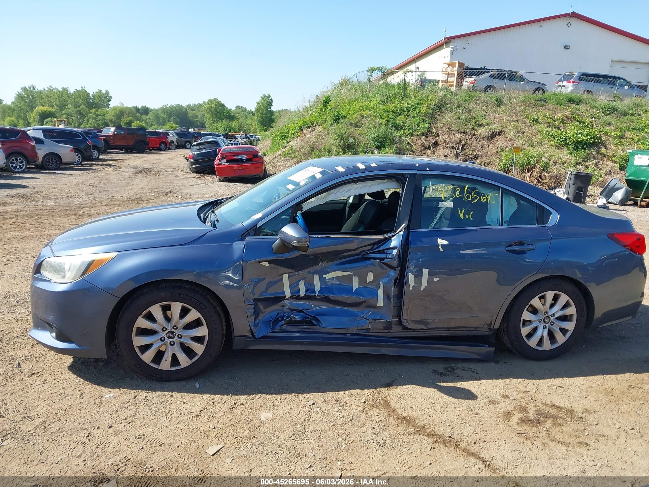2015 Subaru Legacy 2.5i Premium Gray vin: 4S3BNBH66F3042467