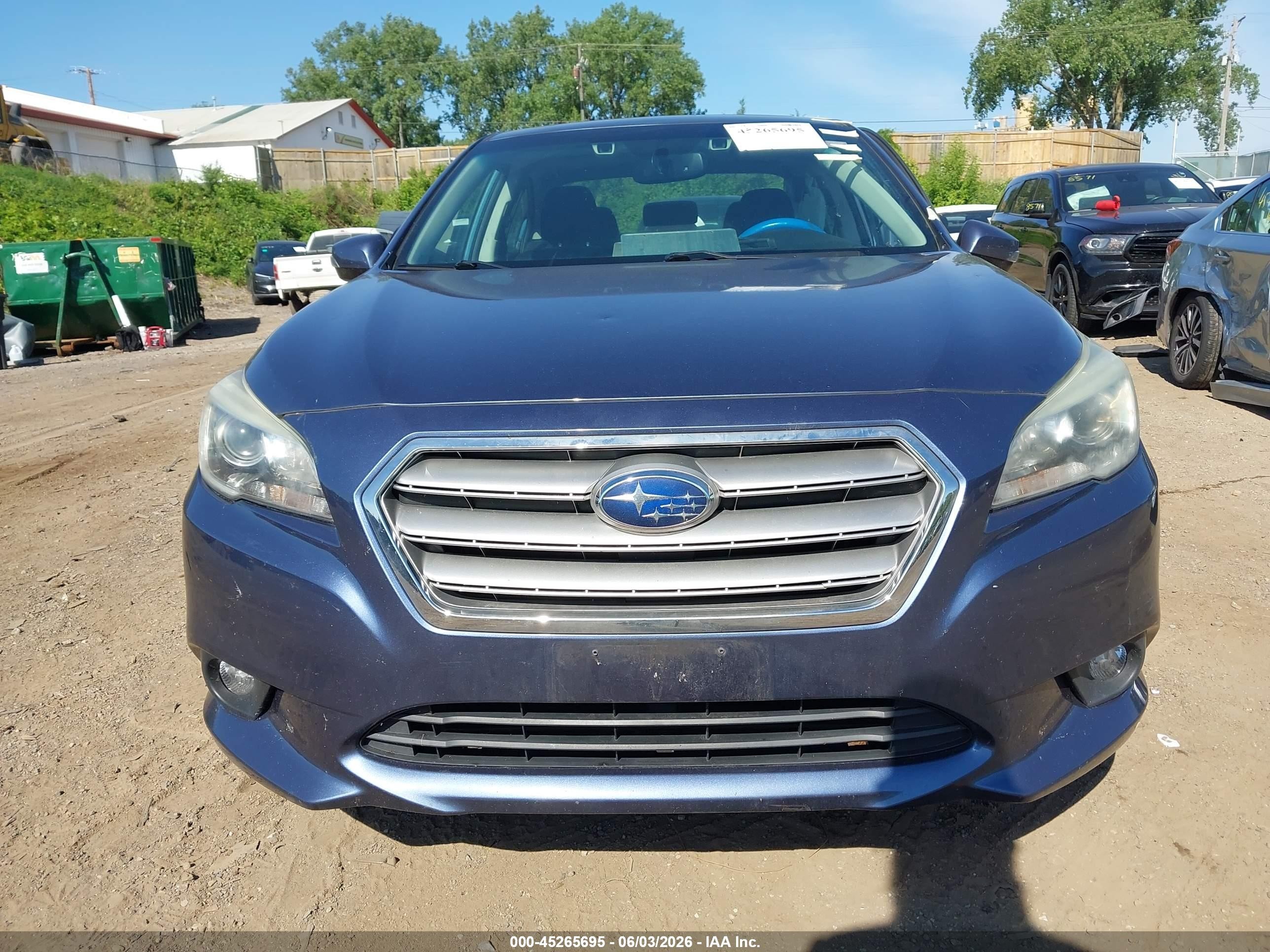 2015 Subaru Legacy 2.5i Premium Gray vin: 4S3BNBH66F3042467