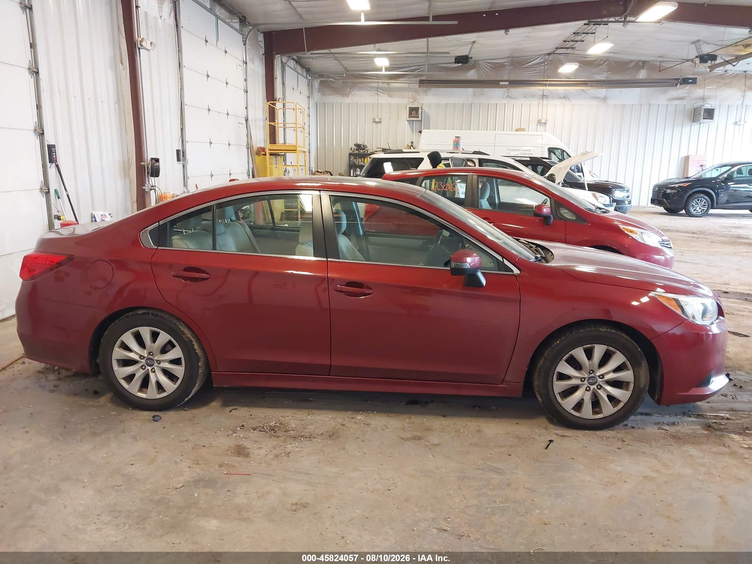 2015 Subaru Legacy 2.5i Premium Red vin: 4S3BNBH67F3034443