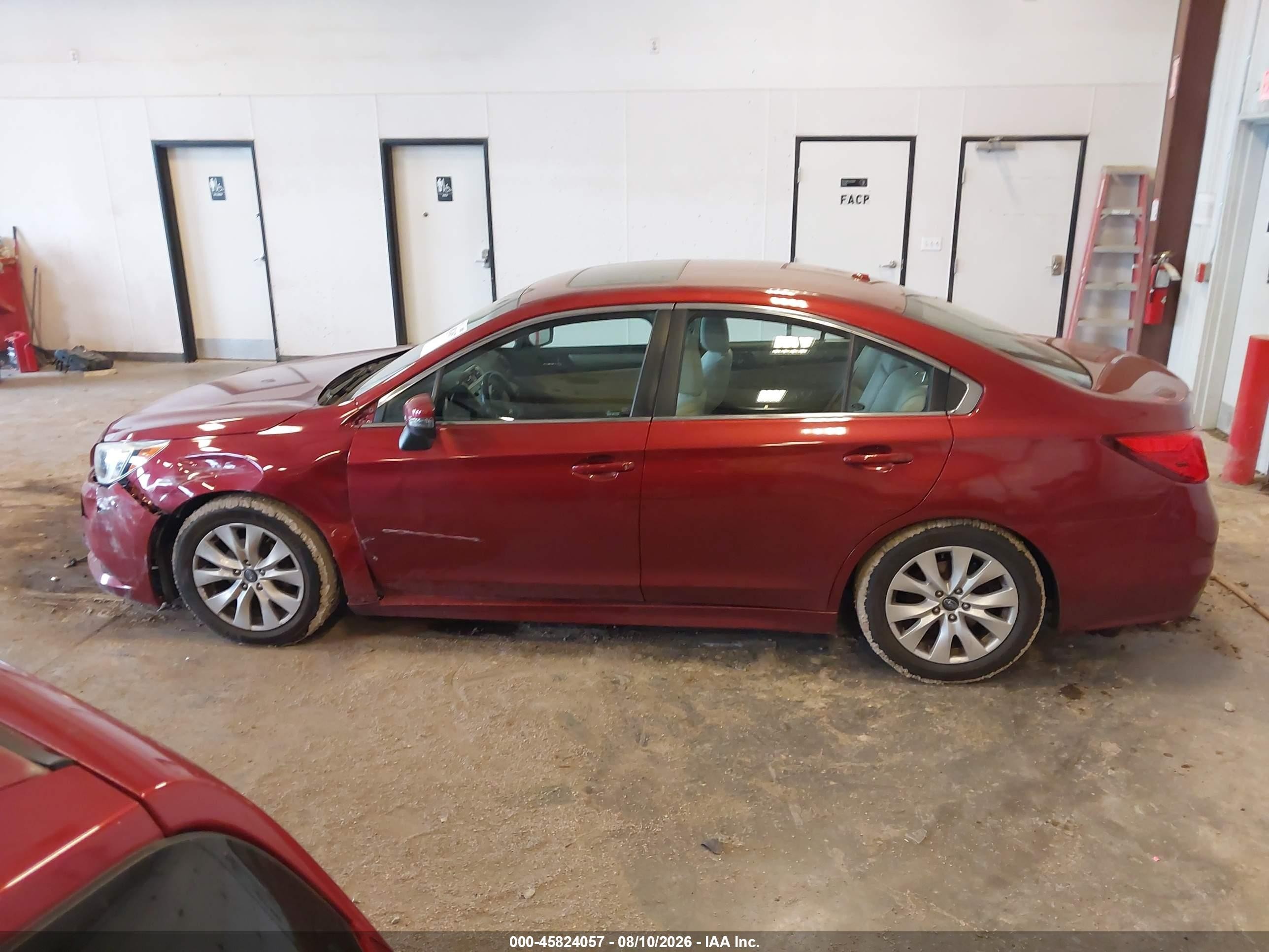 2015 Subaru Legacy 2.5i Premium Red vin: 4S3BNBH67F3034443