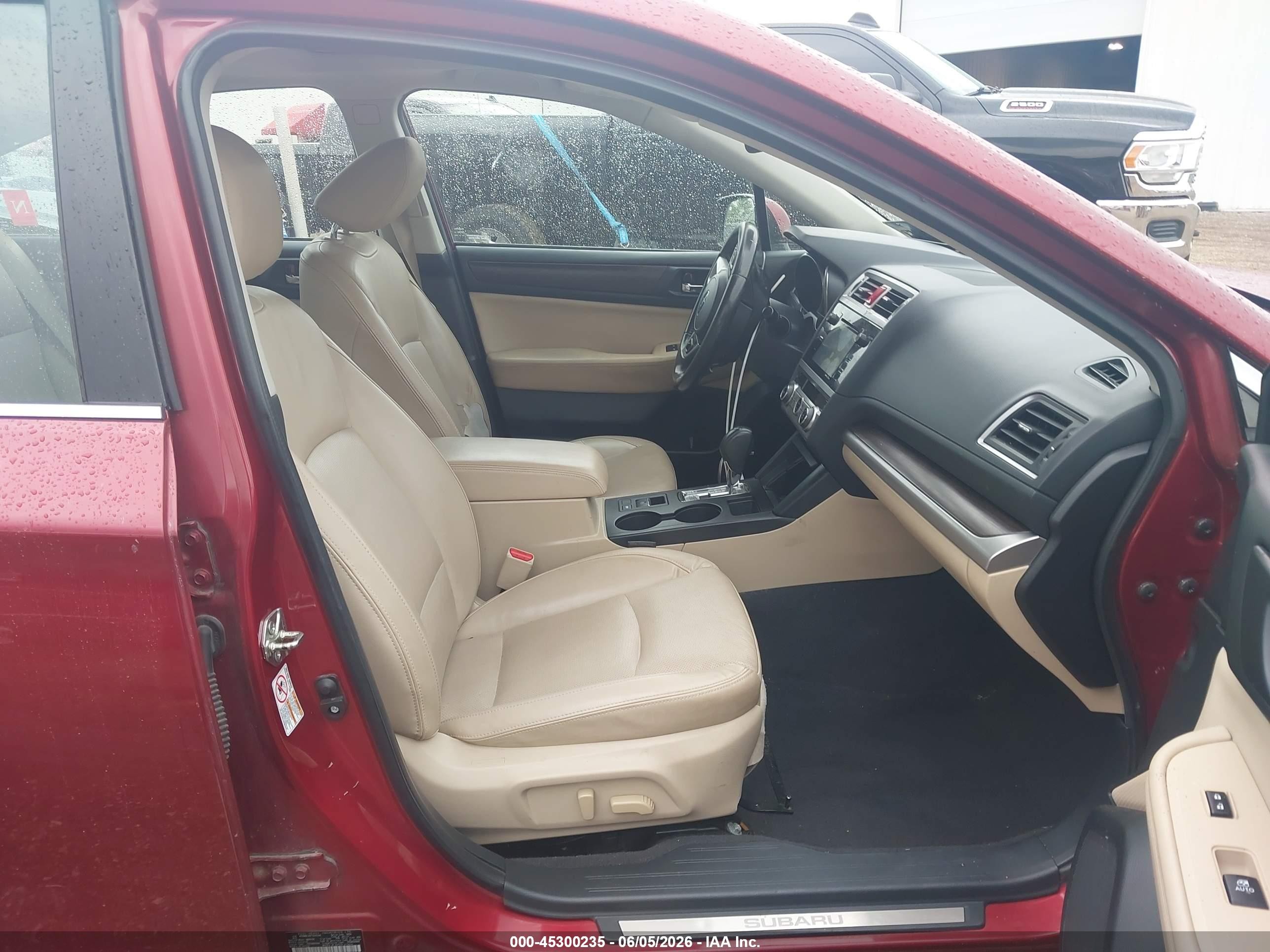 2015 Subaru Legacy 2.5i Limited Red vin: 4S3BNBL60F3043346