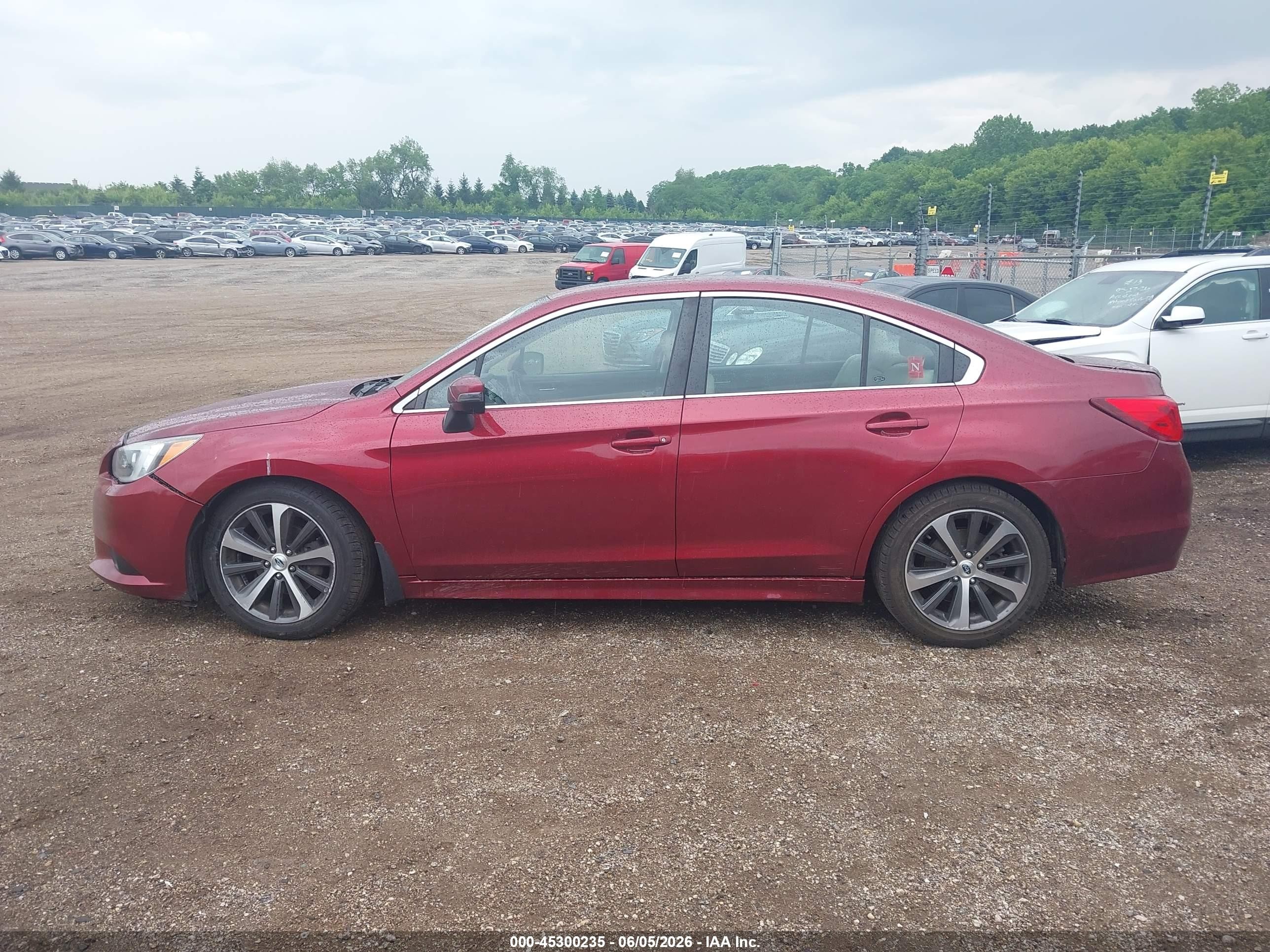 2015 Subaru Legacy 2.5i Limited Red vin: 4S3BNBL60F3043346