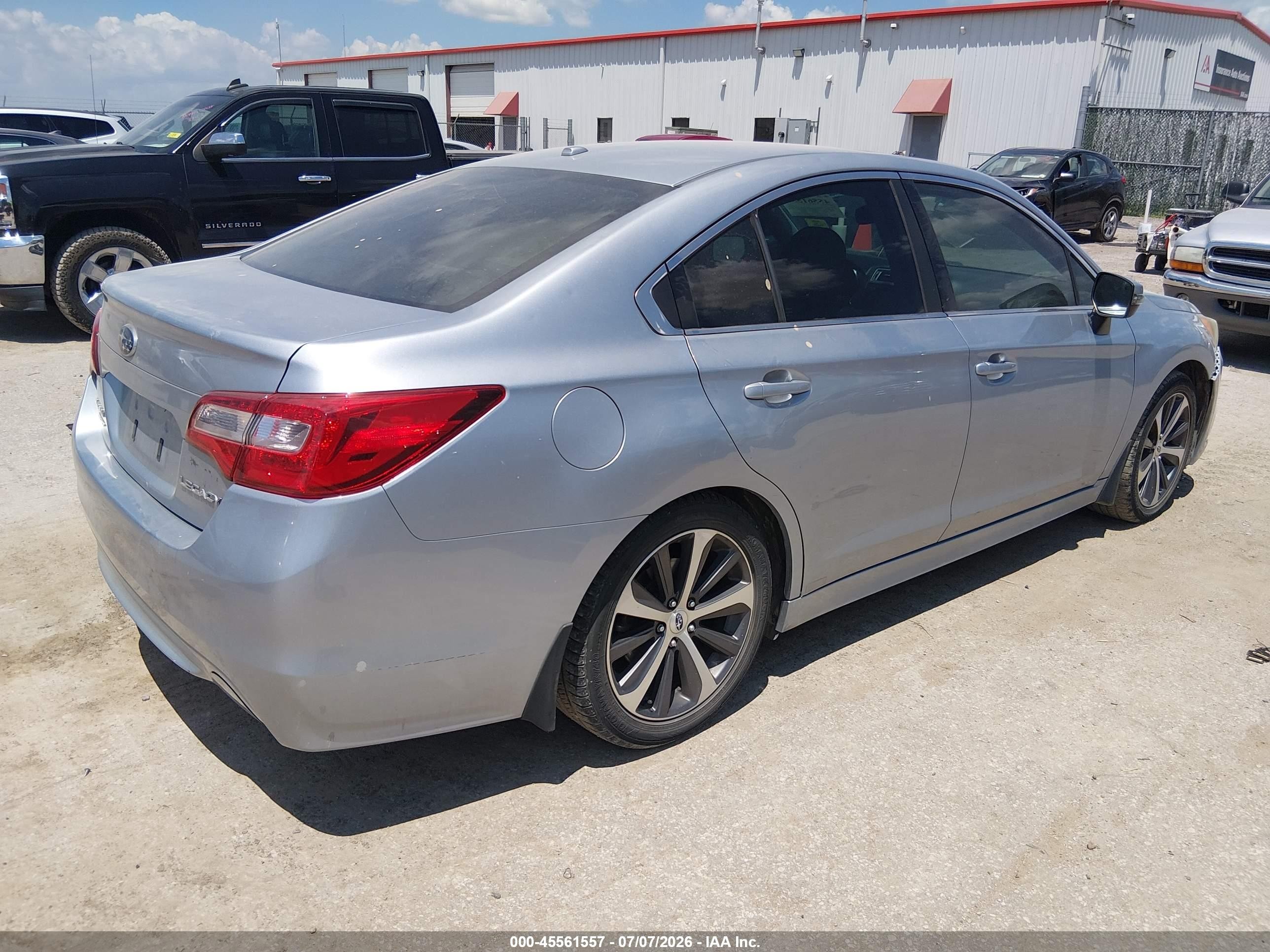 2015 Subaru Legacy 2.5i Limited Silver vin: 4S3BNBL67F3030710