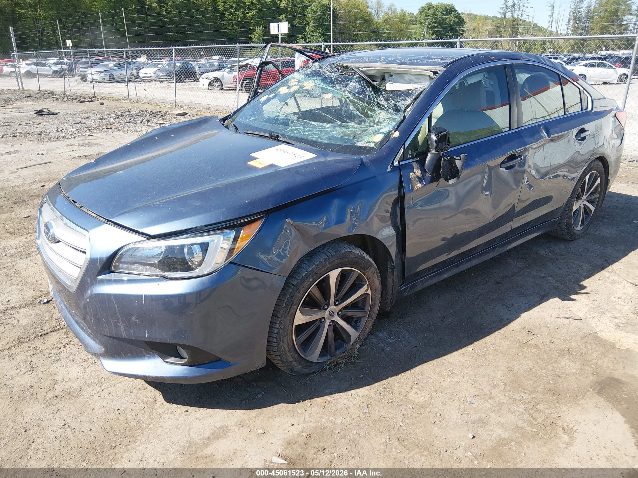 2015 Subaru Legacy 2.5i Limited Синий vin: 4S3BNBL69F3054622