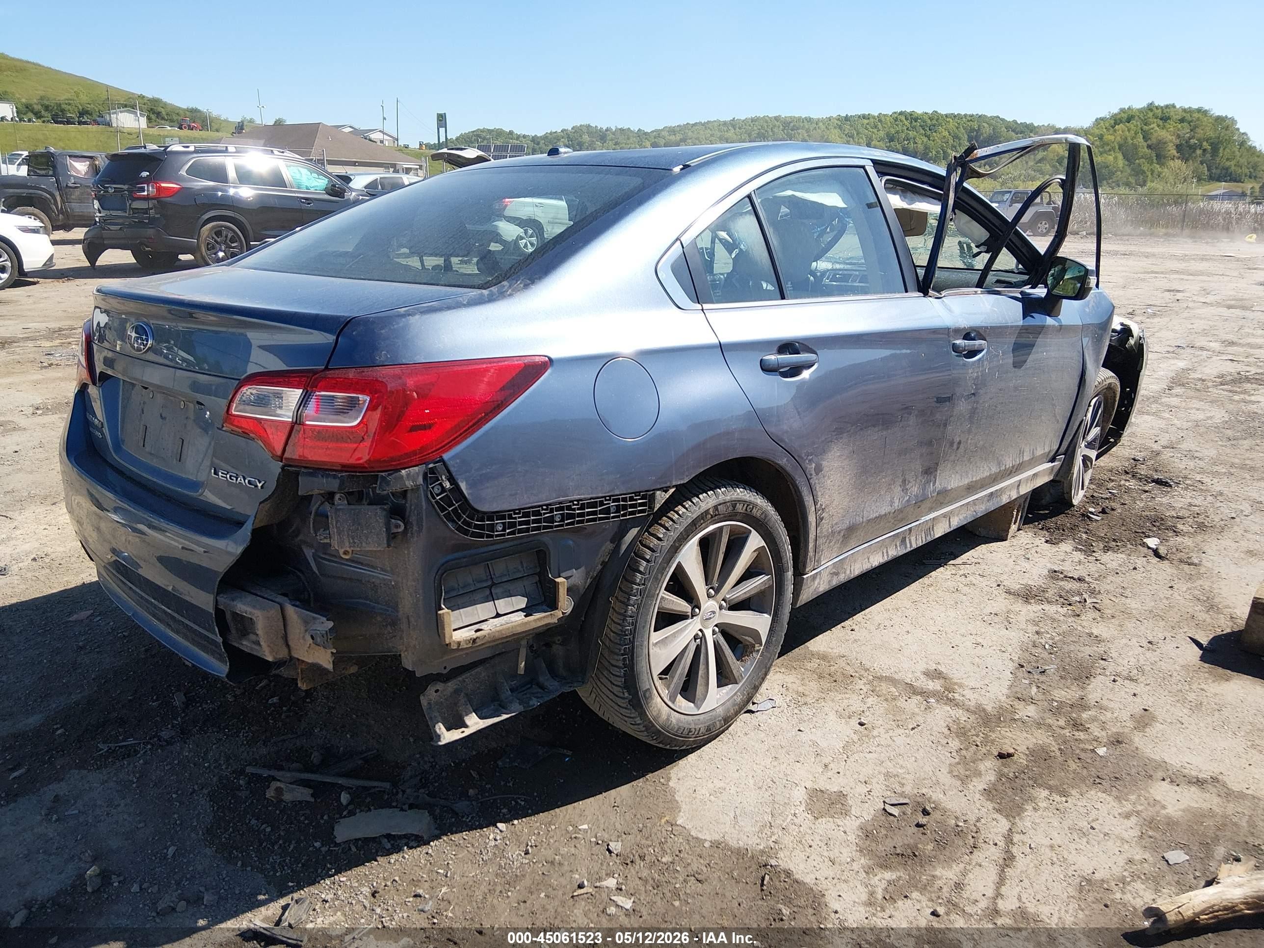 2015 Subaru Legacy 2.5i Limited Синий vin: 4S3BNBL69F3054622