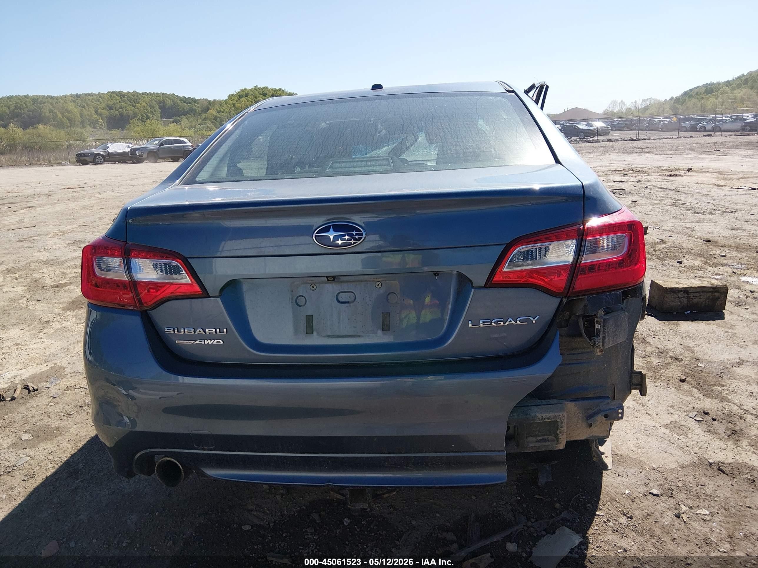 2015 Subaru Legacy 2.5i Limited Синий vin: 4S3BNBL69F3054622
