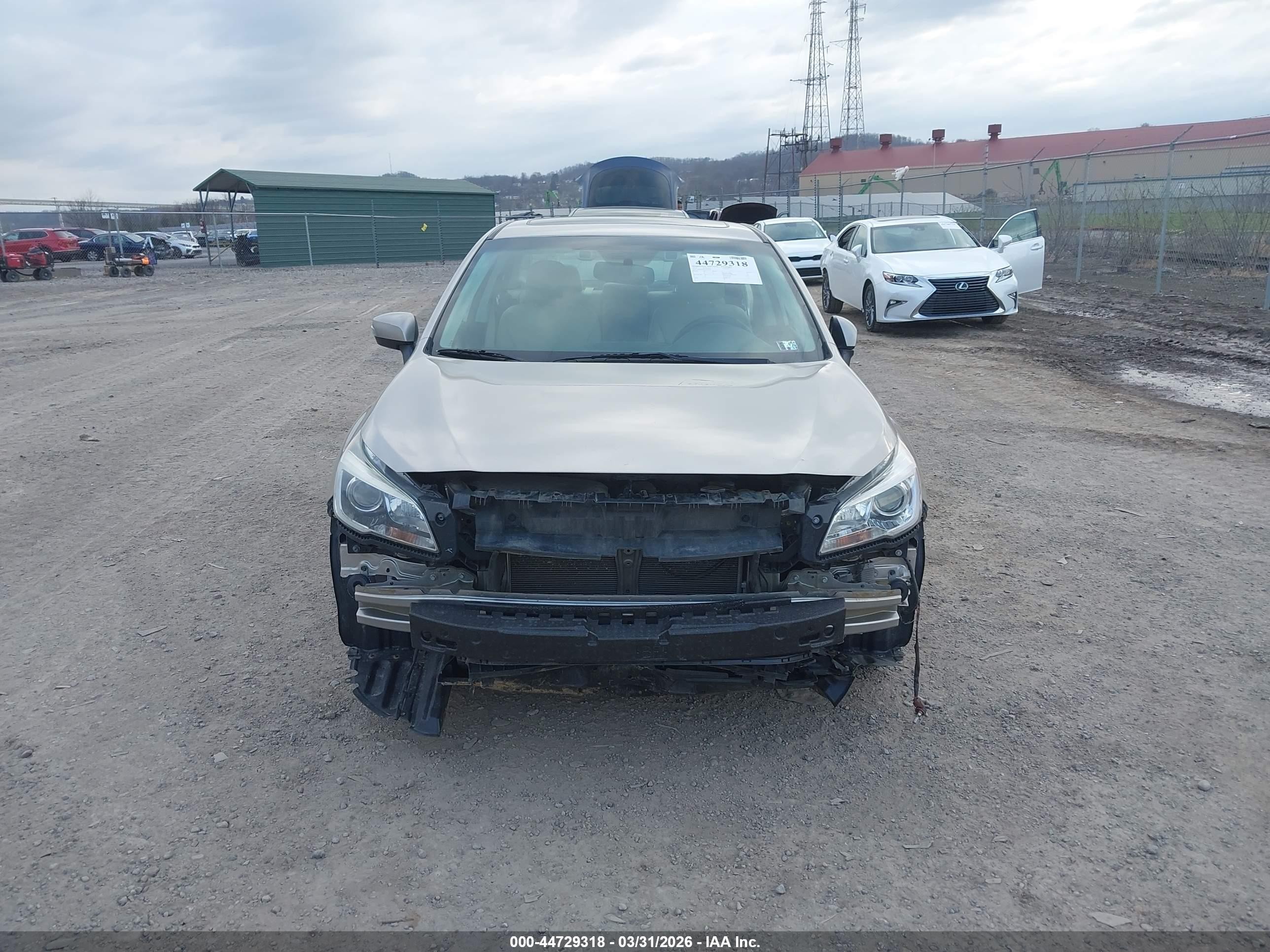 2015 Subaru Legacy 2.5i Limited Gold vin: 4S3BNBN62F3046407