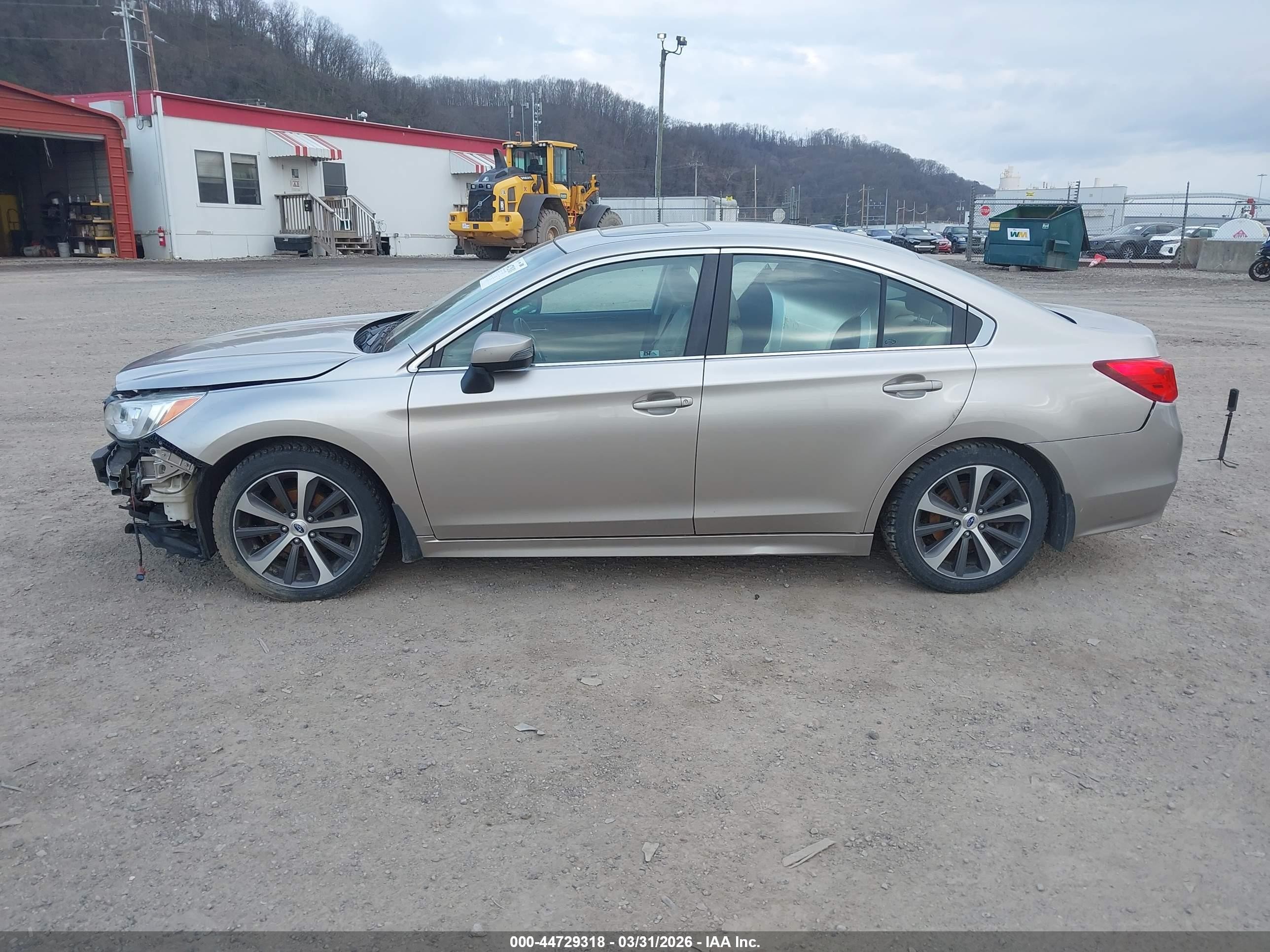 2015 Subaru Legacy 2.5i Limited Gold vin: 4S3BNBN62F3046407